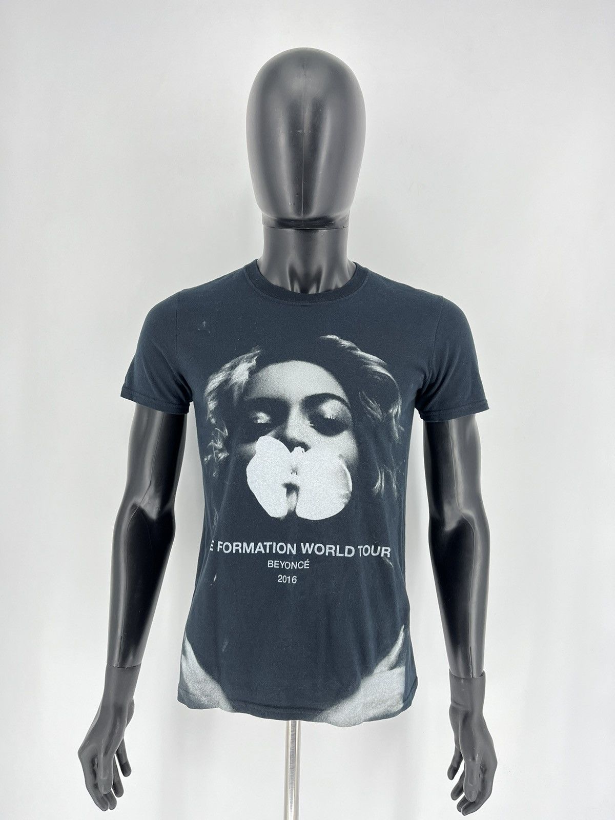 Band Tees × Beyonce Beyonce Formation 2016 World Tour Official T Shirt Adult S Size US S / EU 44-46 / 1 - 2 Thumbnail