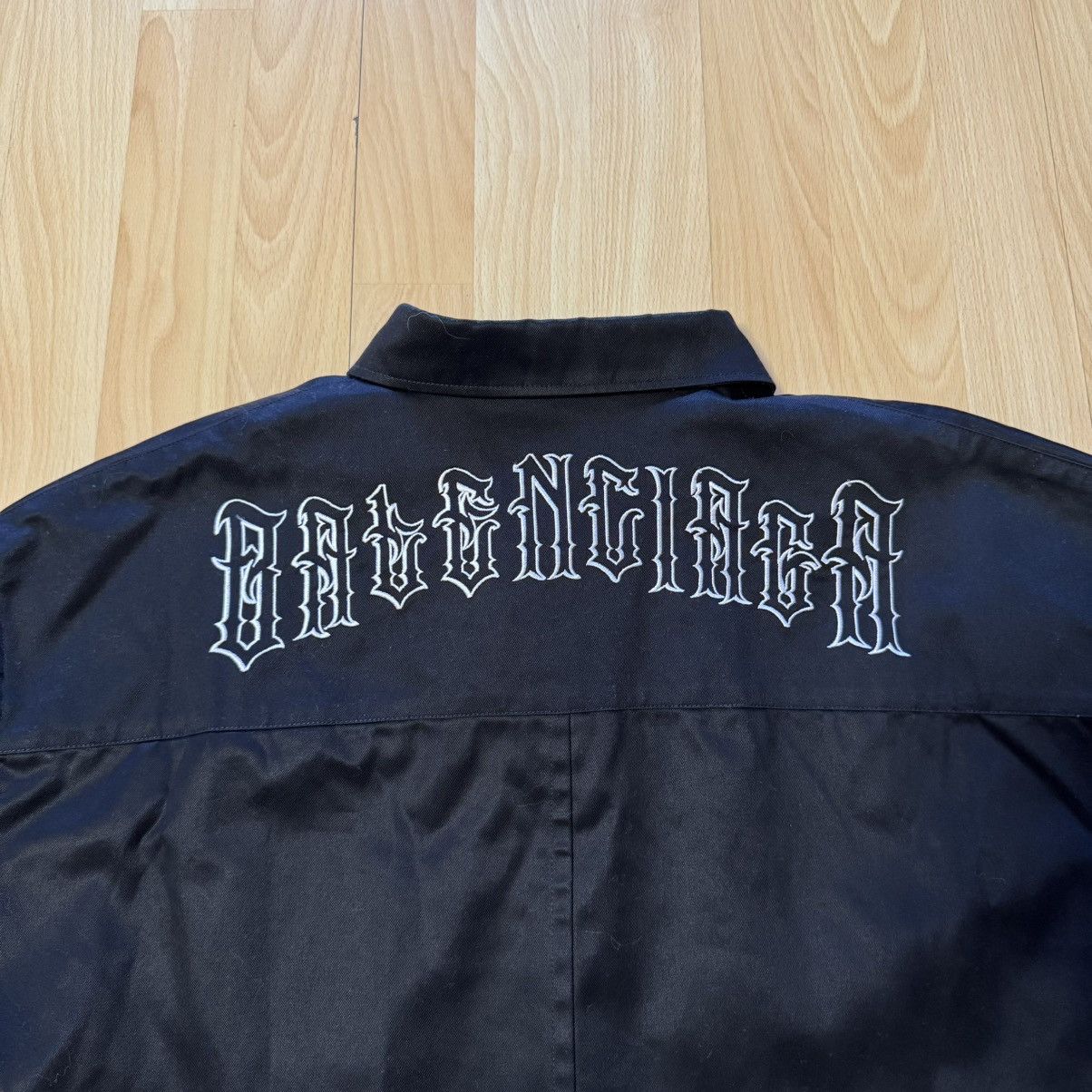 Balenciaga Balenciaga Gothic Logo Work Shirt - Size L Size US L / EU 52-54 / 3 - 2 Thumbnail