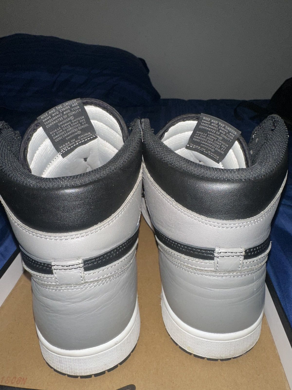 Jordan Brand Air Jordan 1 Retro High OG ‘Shadow’ 2018 Size US 11.5 / EU 44-45 - 4 Thumbnail