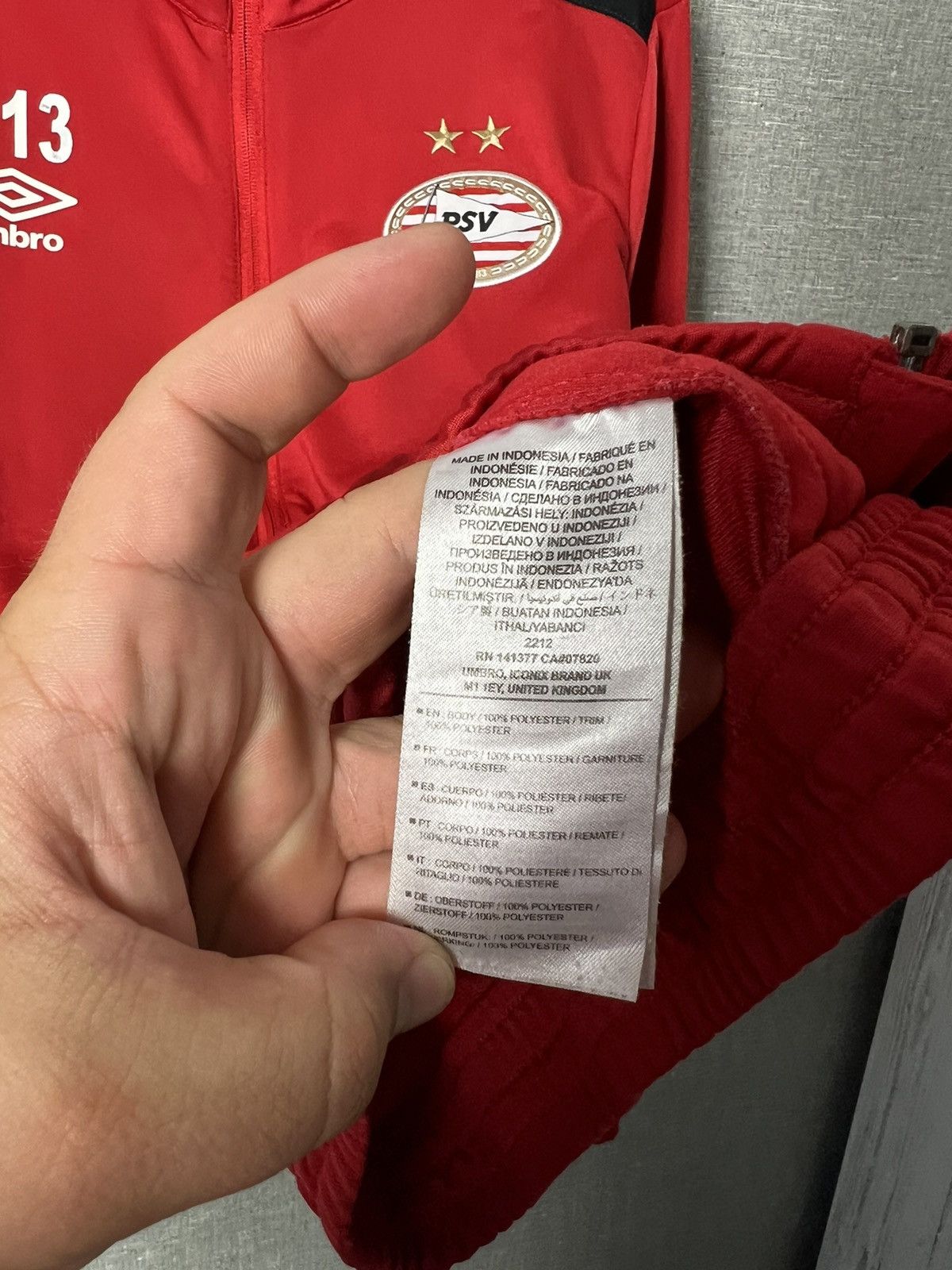 Umbro Vintage 00s Umbro PSV Eindhoven Football Training Jacket Size US S / EU 44-46 / 1 - 21 Thumbnail