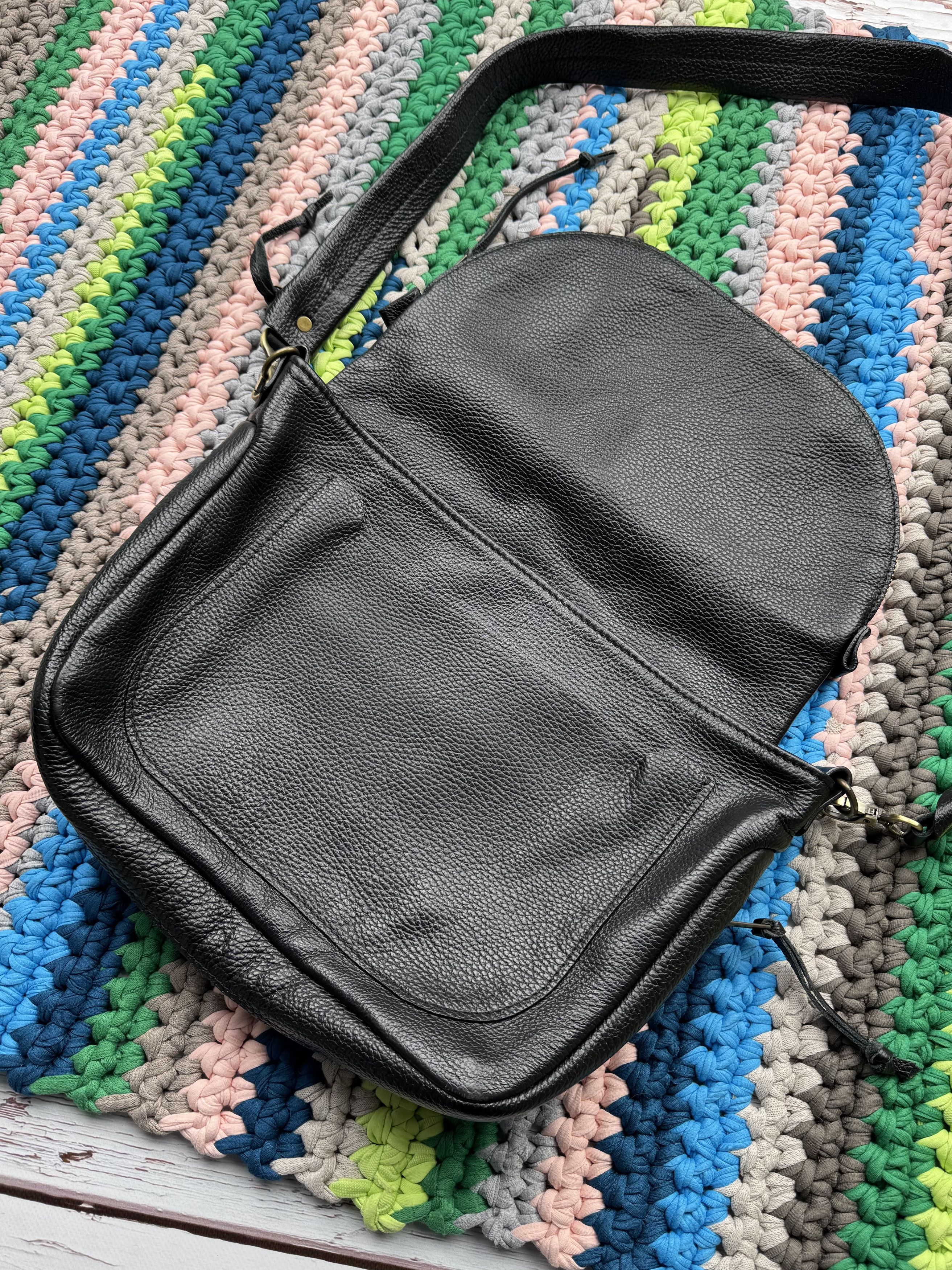 Japanese Brand Vintage Leather Bag With Zippers (ET1)(D15) Size ONE SIZE - 4 Thumbnail