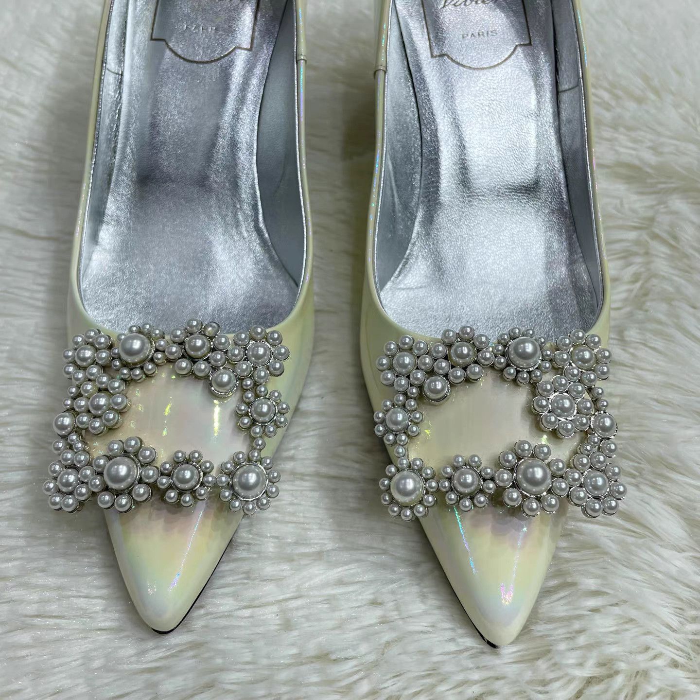 Roger Vivier Roger Vivier Flower Strass Leather Stiletto Heel Pumps K15 Size US 6 / IT 36 - 8 Thumbnail
