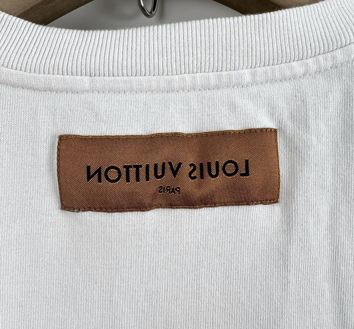 Louis Vuitton Louis Vuitton Embroidered Logo Short Sleeve K12 Size US S / EU 44-46 / 1 - 4 Thumbnail