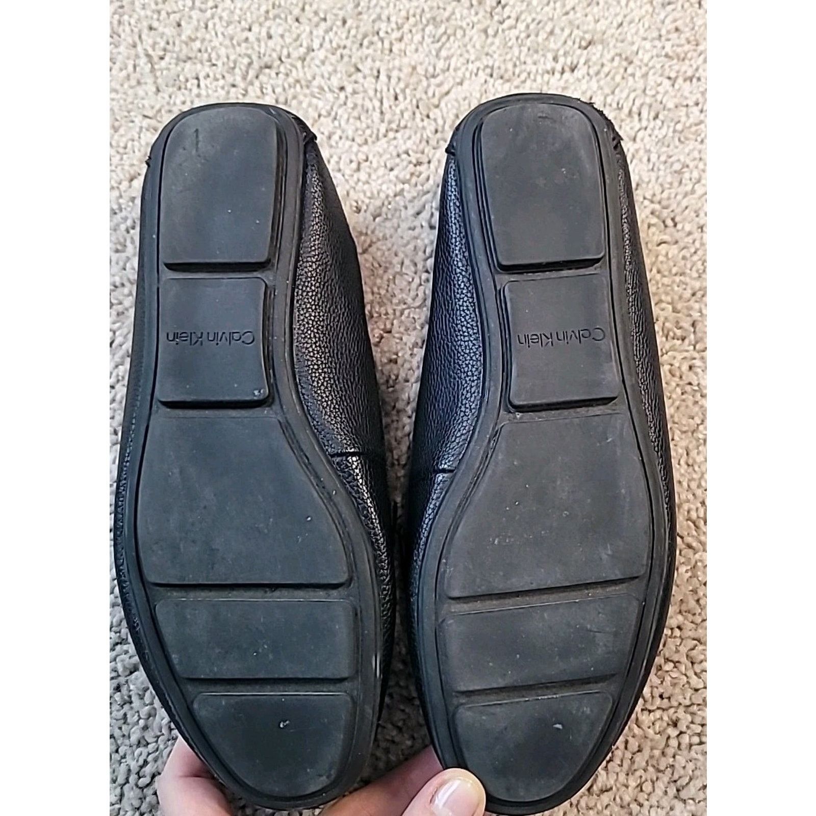 Calvin Klein Calvin Klein Leonie Black Loafer Flats Women’s Size 7M Size US 7 / IT 37 - 8 Thumbnail