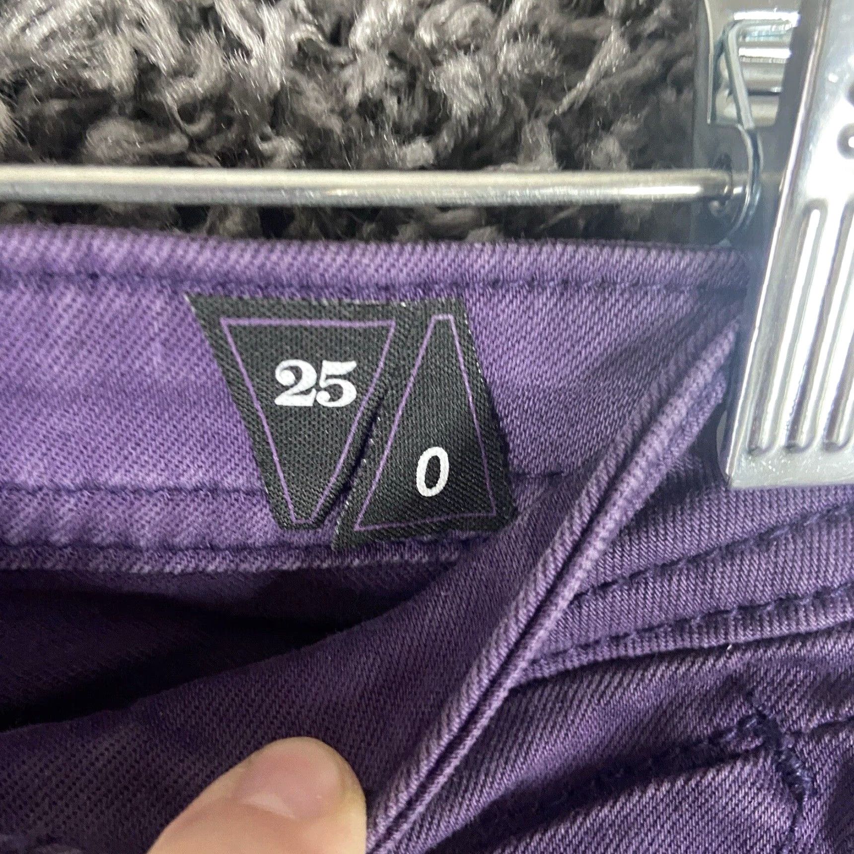 Vintage VINTAGE? No, not vintage. Vigoss Jeans Skinny Purple Jeans Women’s 0 Adult Size 0 Purple Skinny Women's Jeans Size 25" / US 0 / IT 36 - 7 Thumbnail
