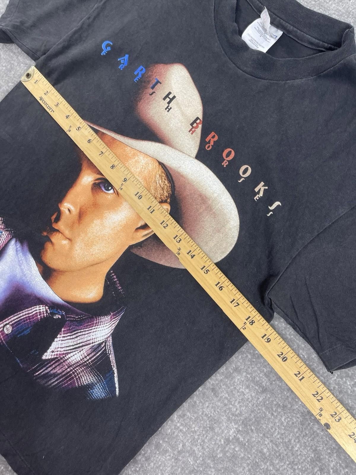 Hanes Vintage 90s Garth Brooks Country Cowboys Handles Faded Shirt Size US M / EU 48-50 / 2 - 4 Thumbnail