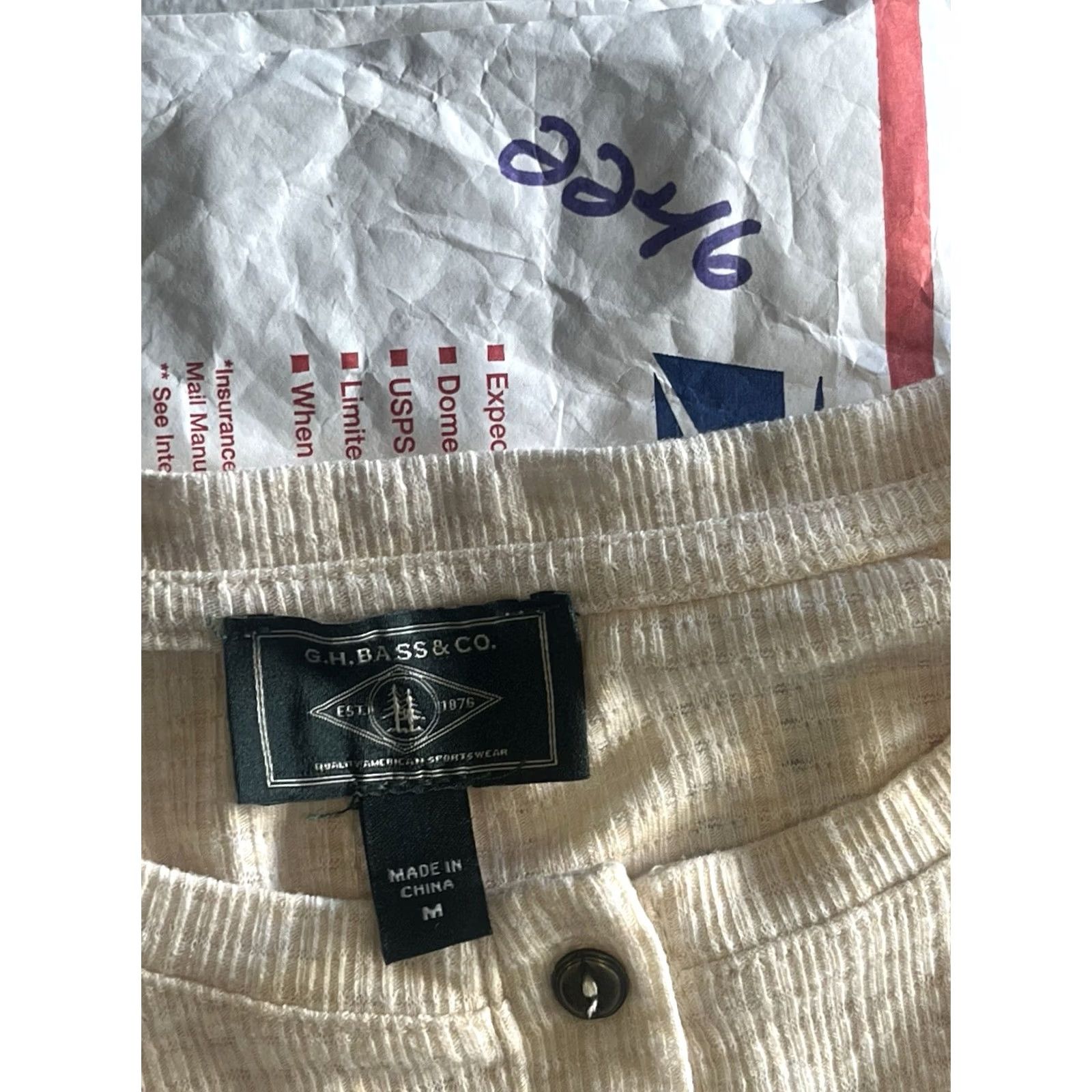 Vintage G.H. BASS & CO. WOMENS MEDIUM CREAM WAFFLE KNIT HENLEY 5 BUTTON LONG SLEEVE TOP Size M / US 6-8 / IT 42-44 - 8 Thumbnail
