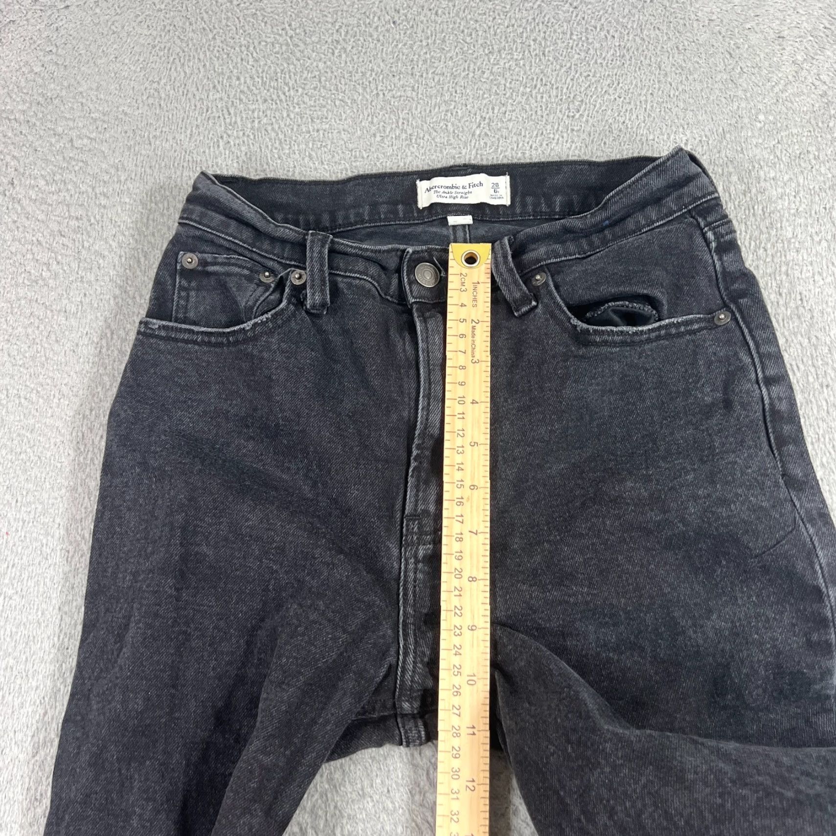 Abercrombie & Fitch VINTAGE Abercrombie & Fitch Women's Jeans 6 High-Rise Ankle Straight Leg Black Denim Size 28" / US 6 / IT 42 - 4 Thumbnail