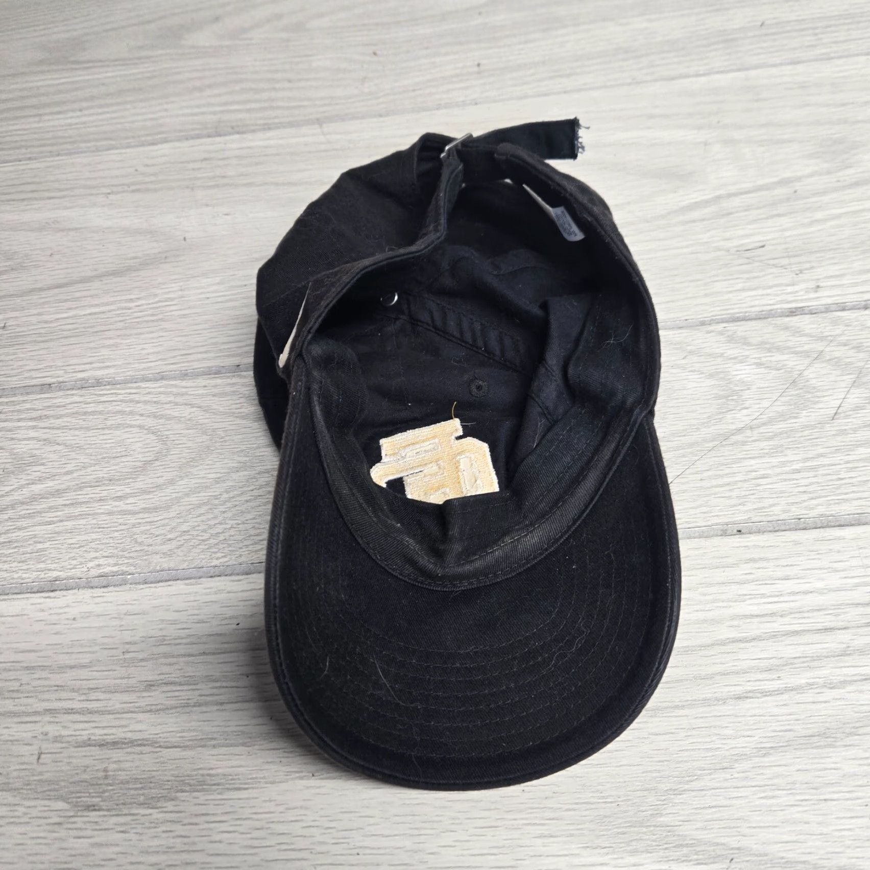 Nike Nike Black Yellow Logo "FC" Falcons Logo Baseball Cap Adult Adjustable Strapback Hat Size ONE SIZE - 5 Thumbnail