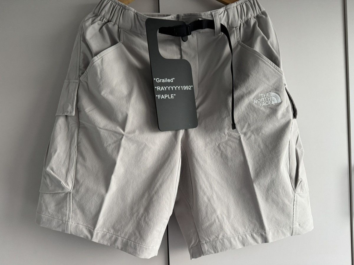 Kazuki Kuraishi × The North Face Urban Exploration KAZUKI CARGO WOVEN SHORT Size US 32 / EU 48 - 16 Thumbnail
