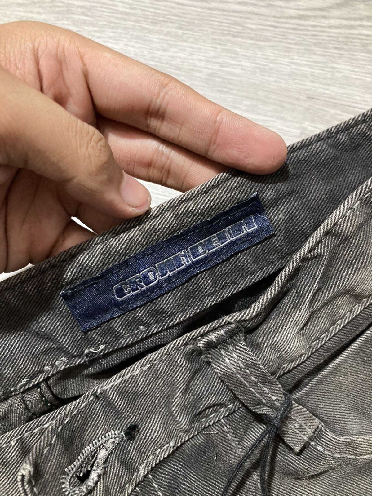 Tornado Mart 2000s Crown Denim Ripped Clawmark Denim Jeans Punk Gothic Size US 27 - 19 Thumbnail