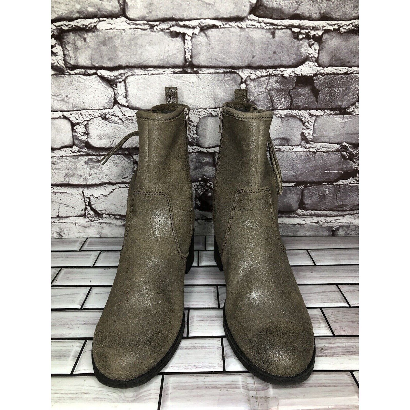 Clarks Clarks Metallic Leather Taupe Nevella Devon Zip Ankle Boots Size US 7.5 / IT 37.5 - 17 Thumbnail