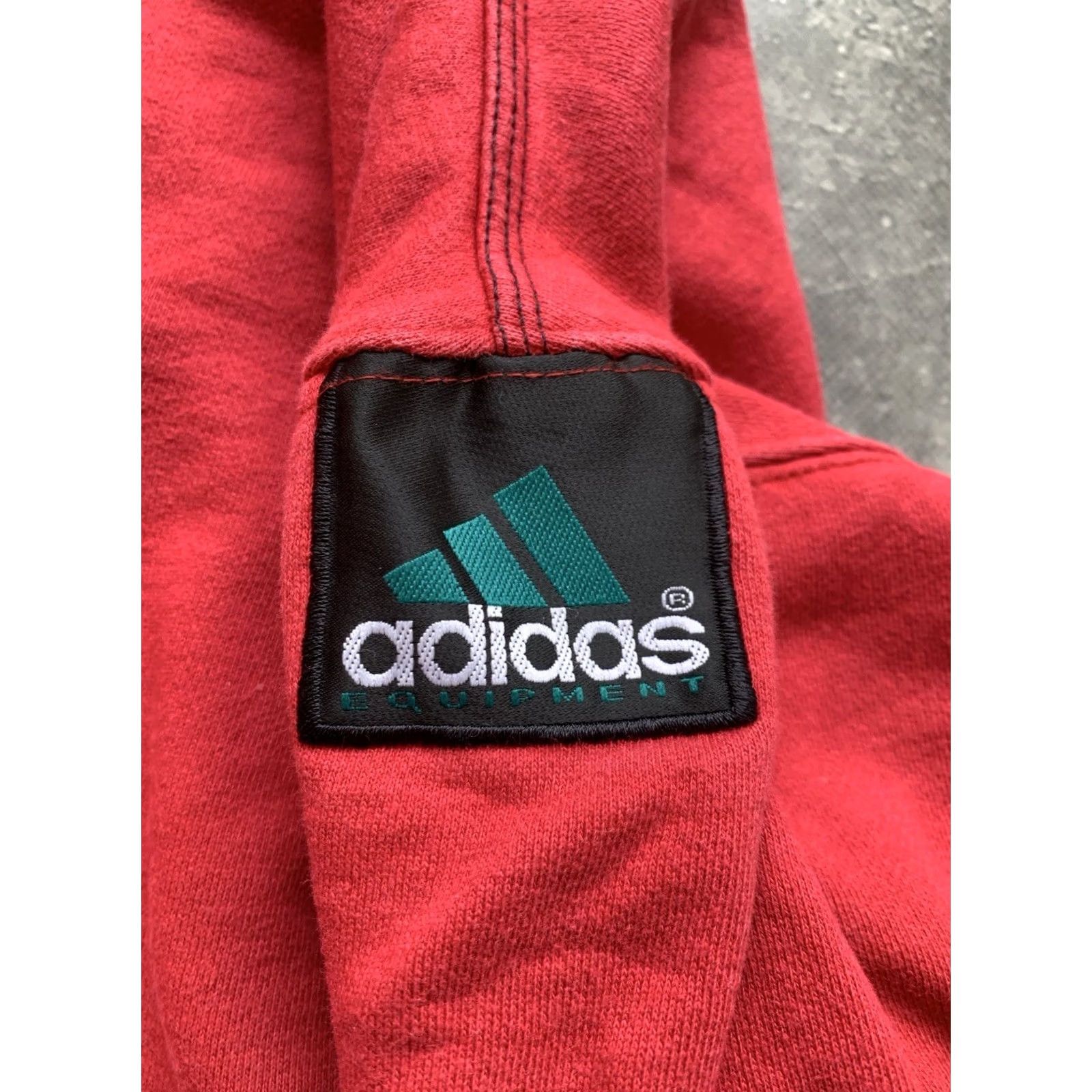 Adidas VINTAGE adidas Sweatshirt EQUIPMENT Mens L Red Shirt Size US L / EU 52-54 / 3 - 5 Thumbnail