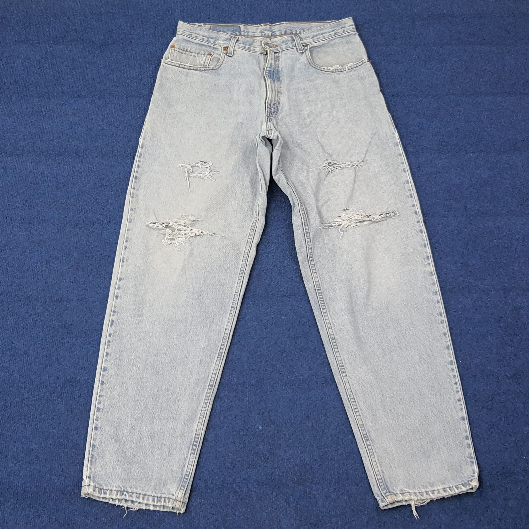 Vintage Levis 560 Red Tab Loose Fit Tapered Denim C265N10