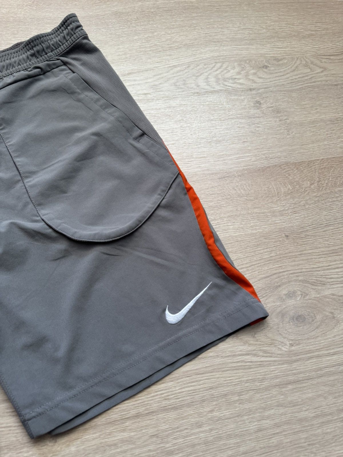 Vintage Vintage Nike Challenge Court Tennis y2k Japanese Shorts Size US 32 / EU 48 - 3 Thumbnail