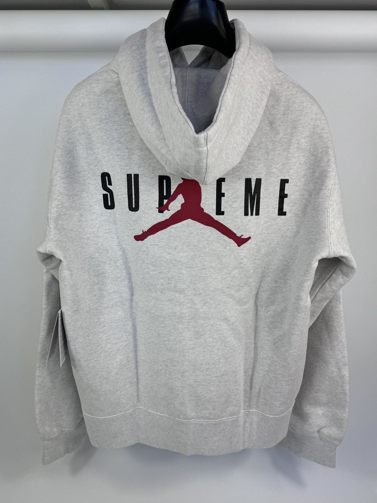 Jordan Brand × Supreme LOGO EMBROIDERED HOODIE Size US S / EU 44-46 / 1 - 1 Thumbnail