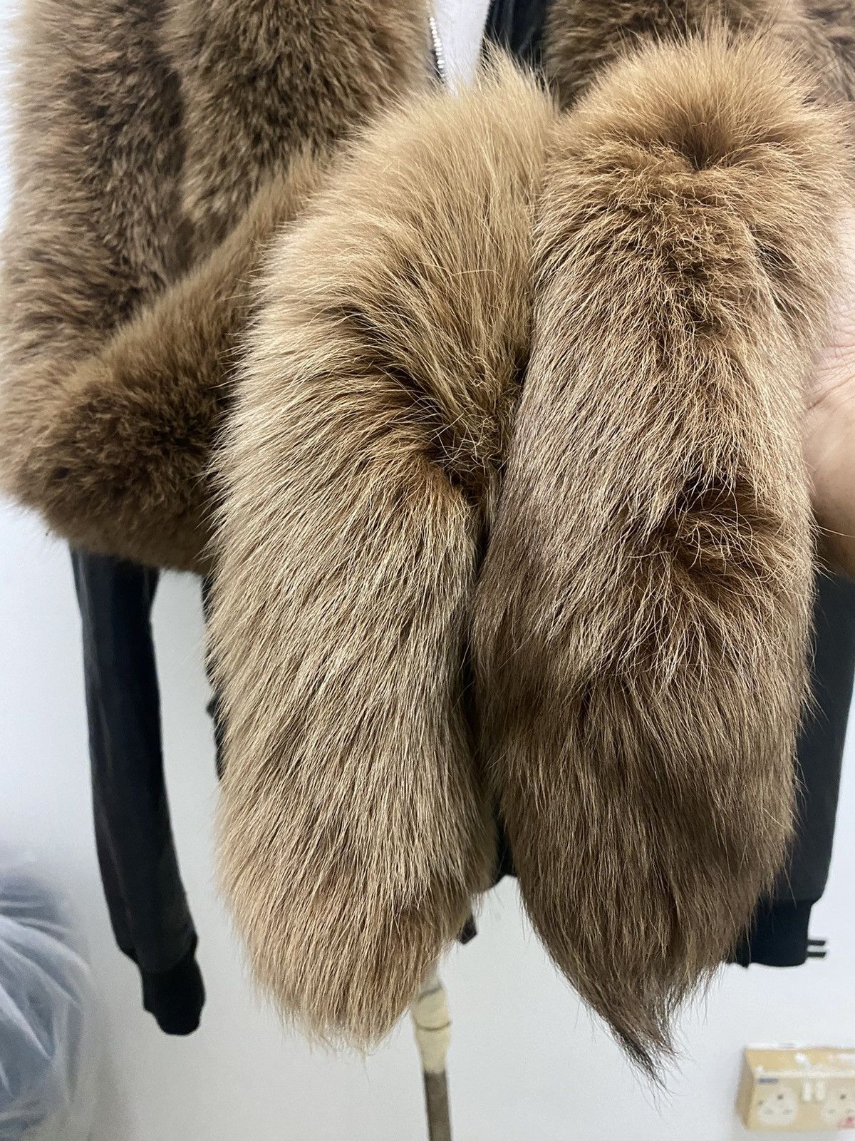 Japanese Brand Real Fox Faux Fur Shawl Rare Design Unisex Size ONE SIZE - 6 Thumbnail