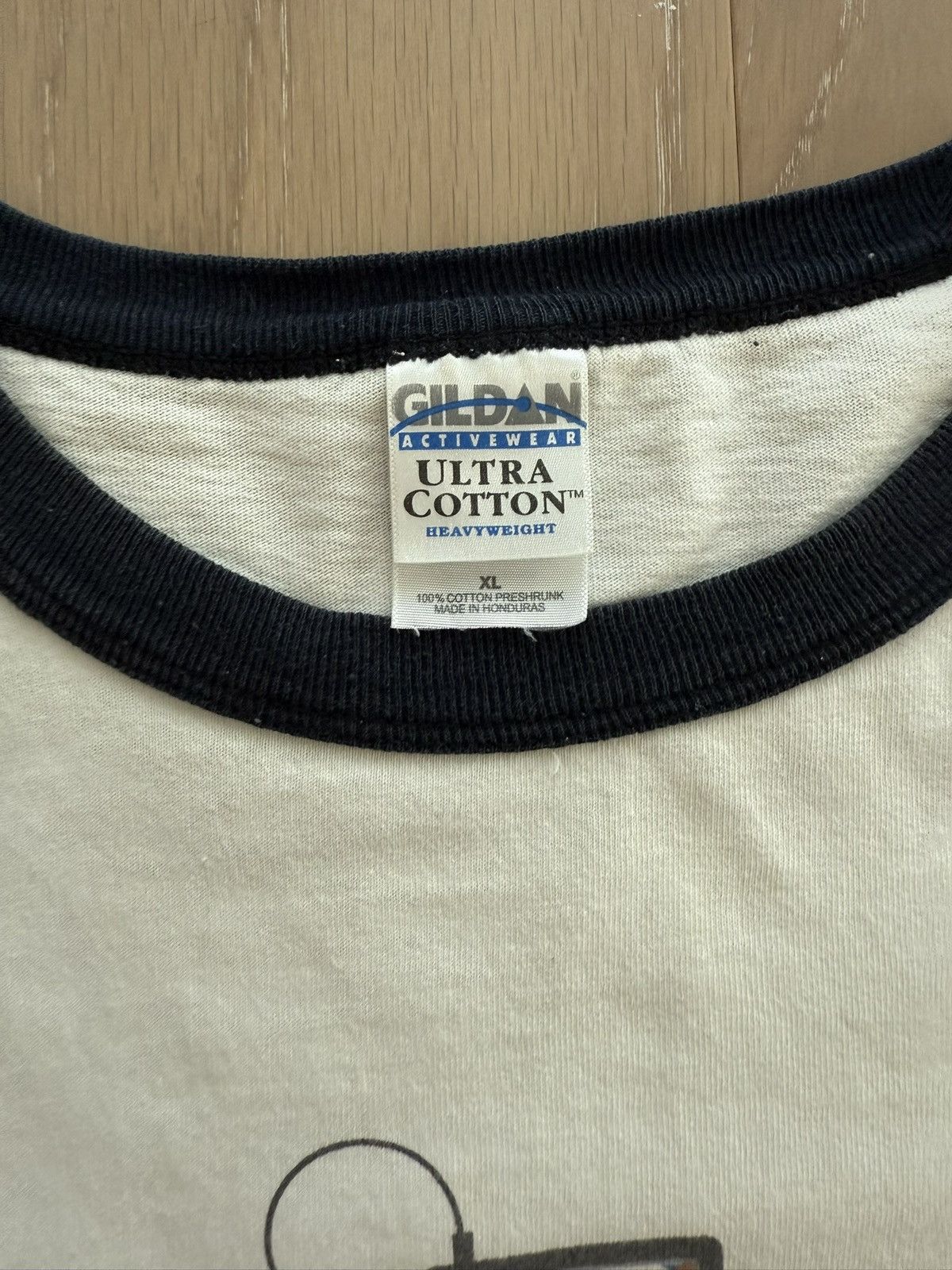 Gildan Vintage Apple iPod iCud Y2K Prince Edward Island parody Size US XL / EU 56 / 4 - 5 Thumbnail