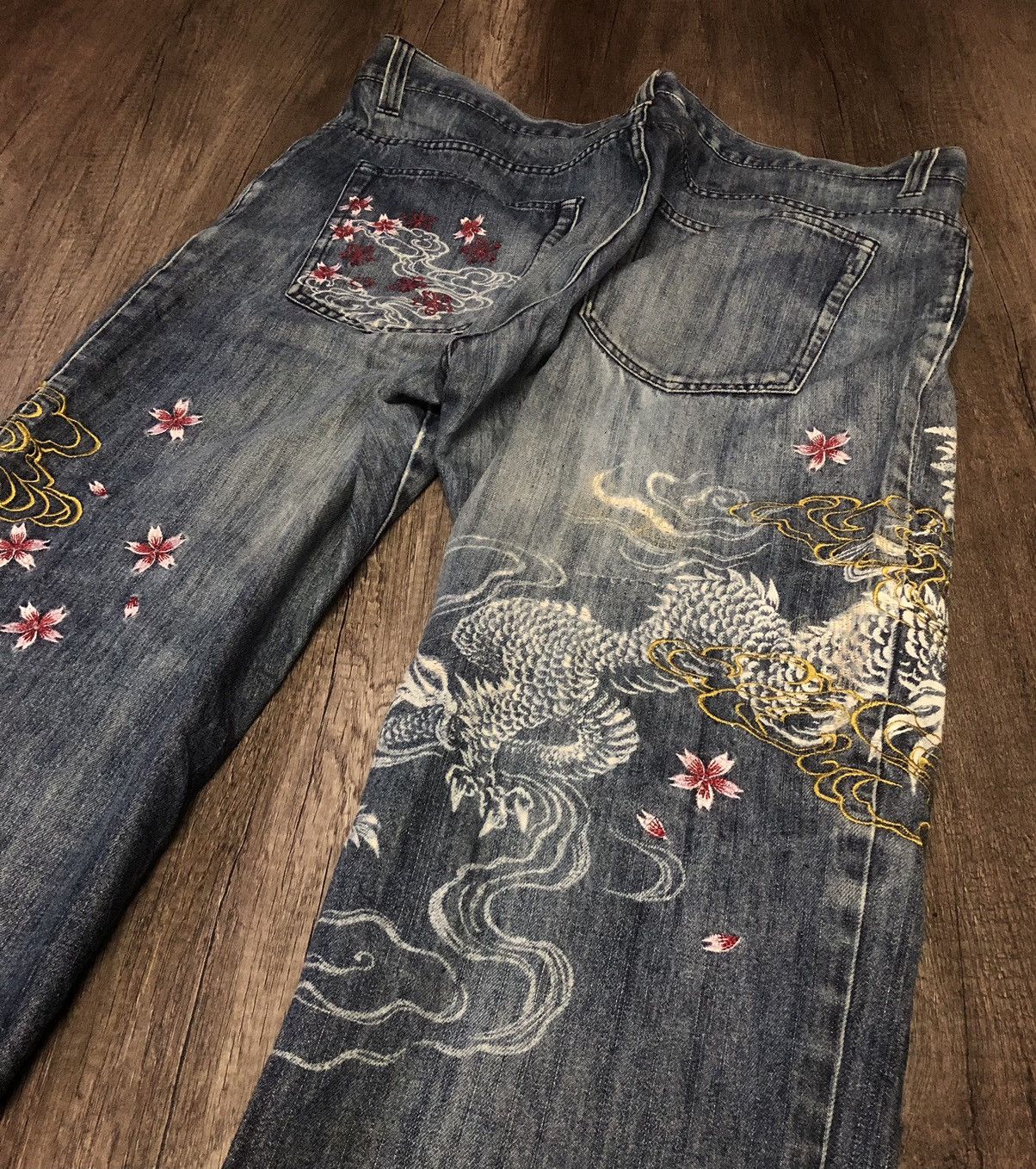 image of Vintage Vomanie Jeans Design Sukajan Style in Blue, Women's (Size 40)