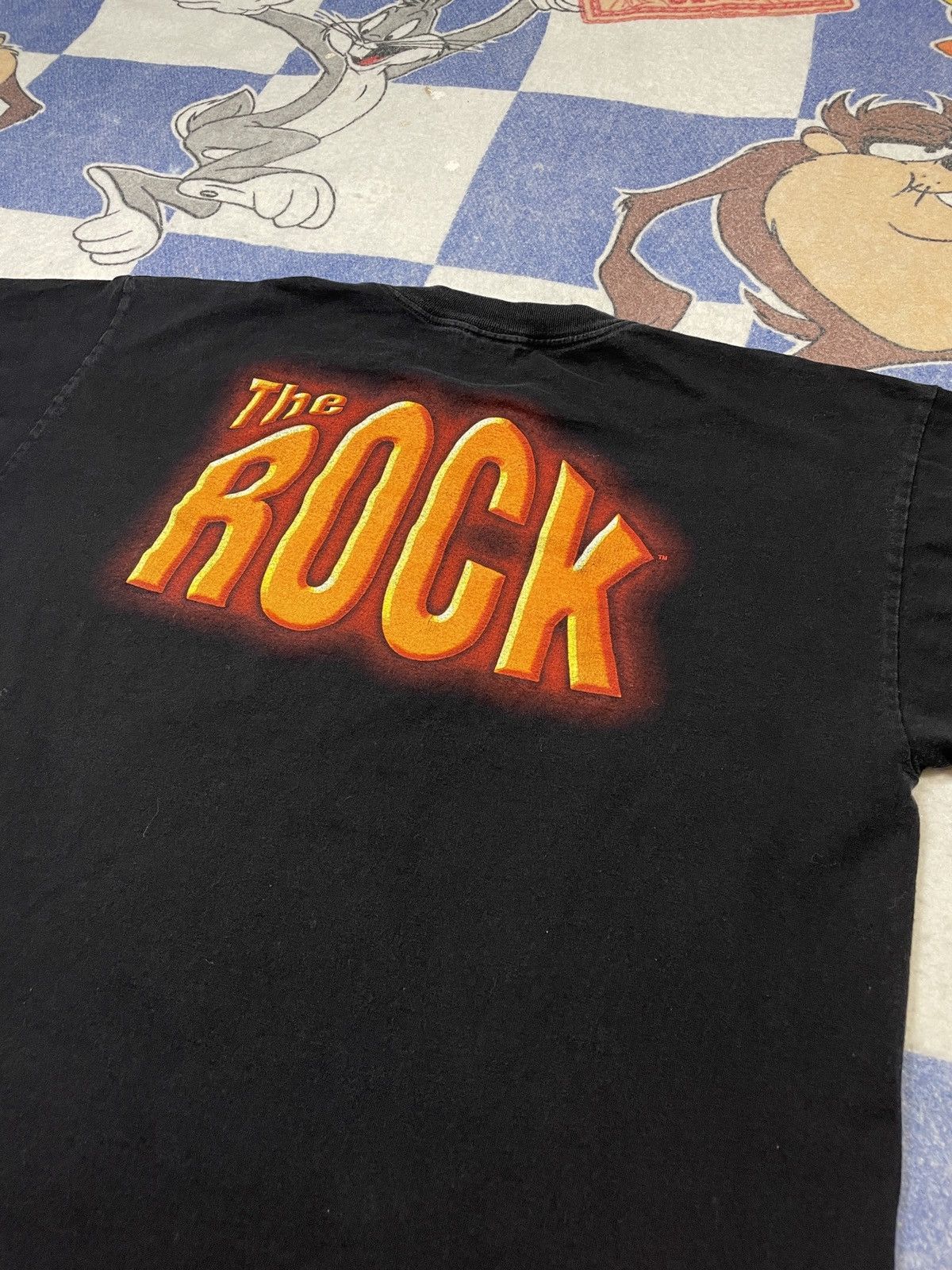 Vintage Vintage the rock WWE tee Size US XL / EU 56 / 4 - 4 Thumbnail
