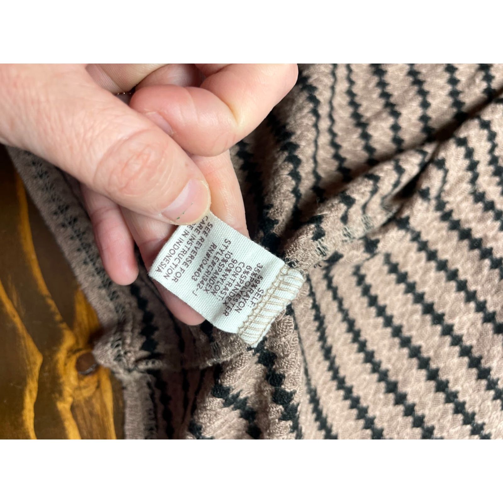 Vintage Blue Pepper Cardigan Sweater Women's M Tan Black Long Sleeve Patch Pocket Open Neckline Knit 90s Modern Mens Womens Size M / US 6-8 / IT 42-44 - 5 Thumbnail