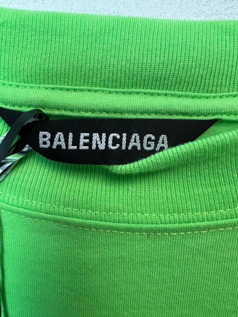 Balenciaga Balenciaga Green seven-language character pattern short sle Size US M / EU 48-50 / 2 - 5 Thumbnail
