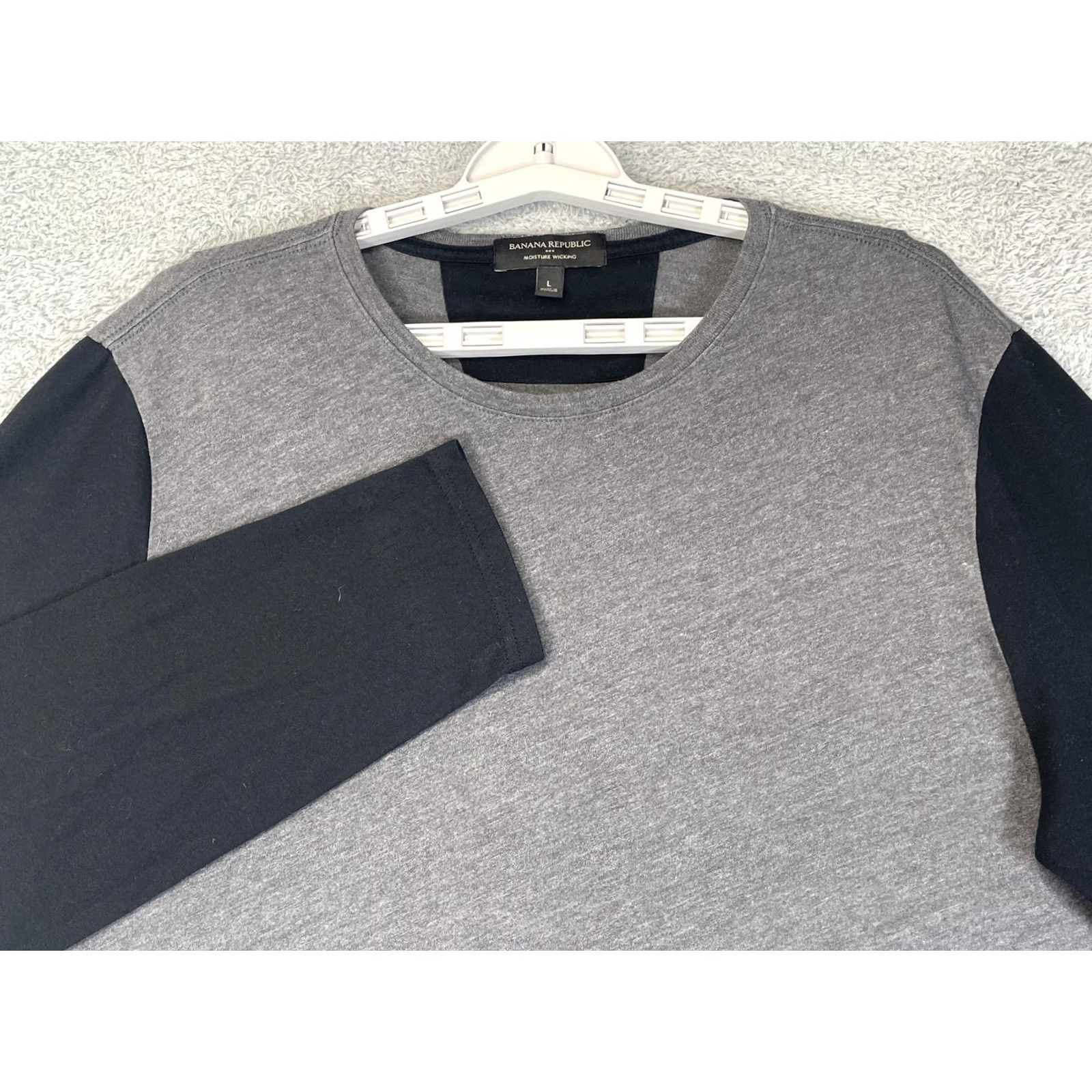 Banana Republic VINTAGE Banana Republic Shirt Mens Large Gray Long Sleeve Moisture Wicking Crewneck Size US L / EU 52-54 / 3 - 2 Thumbnail