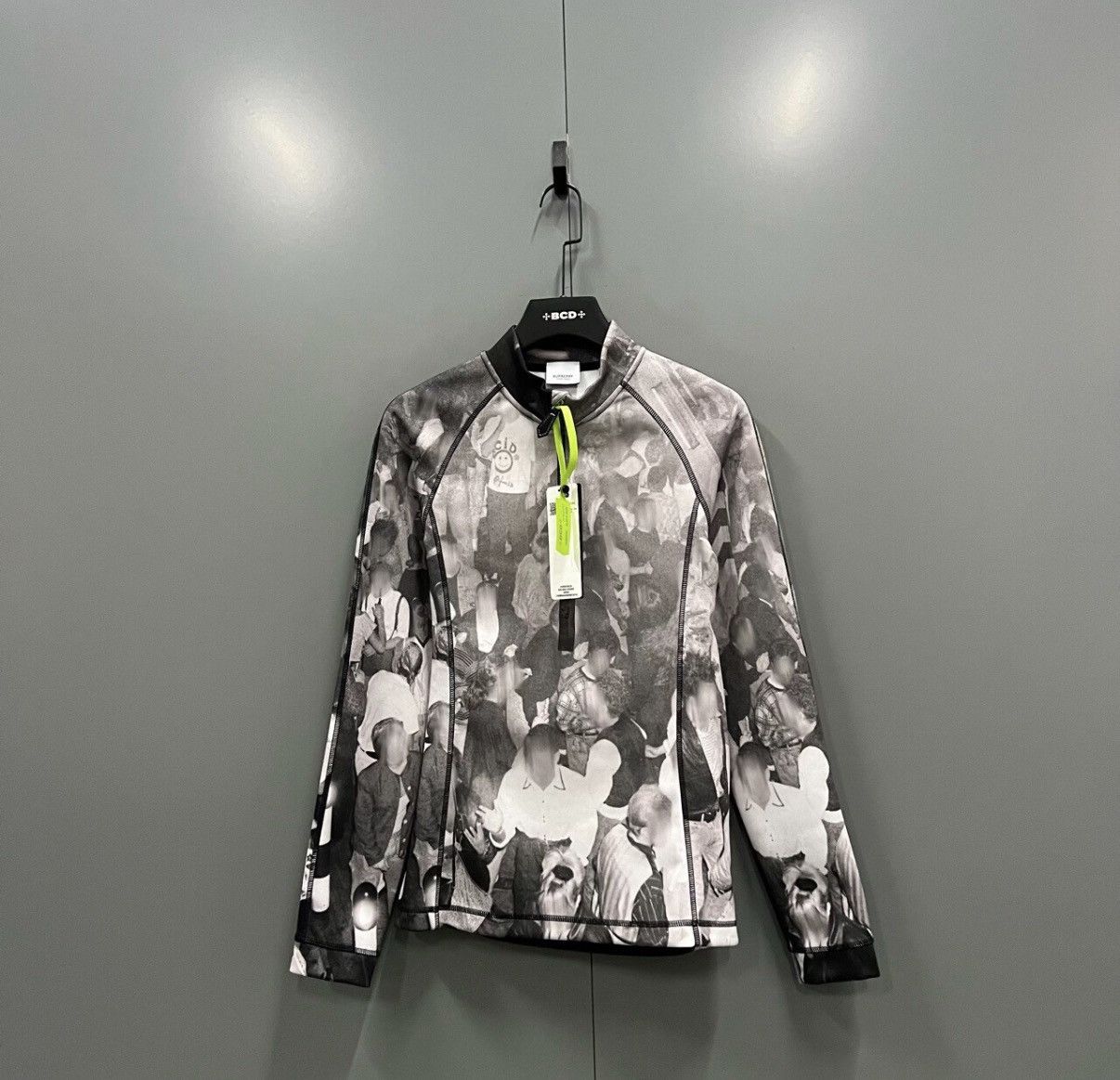 Burberry Burberry All-over Figure Print Half-Zip Sweatshirt J41 Size S / US 4 / IT 40 - 1 Thumbnail