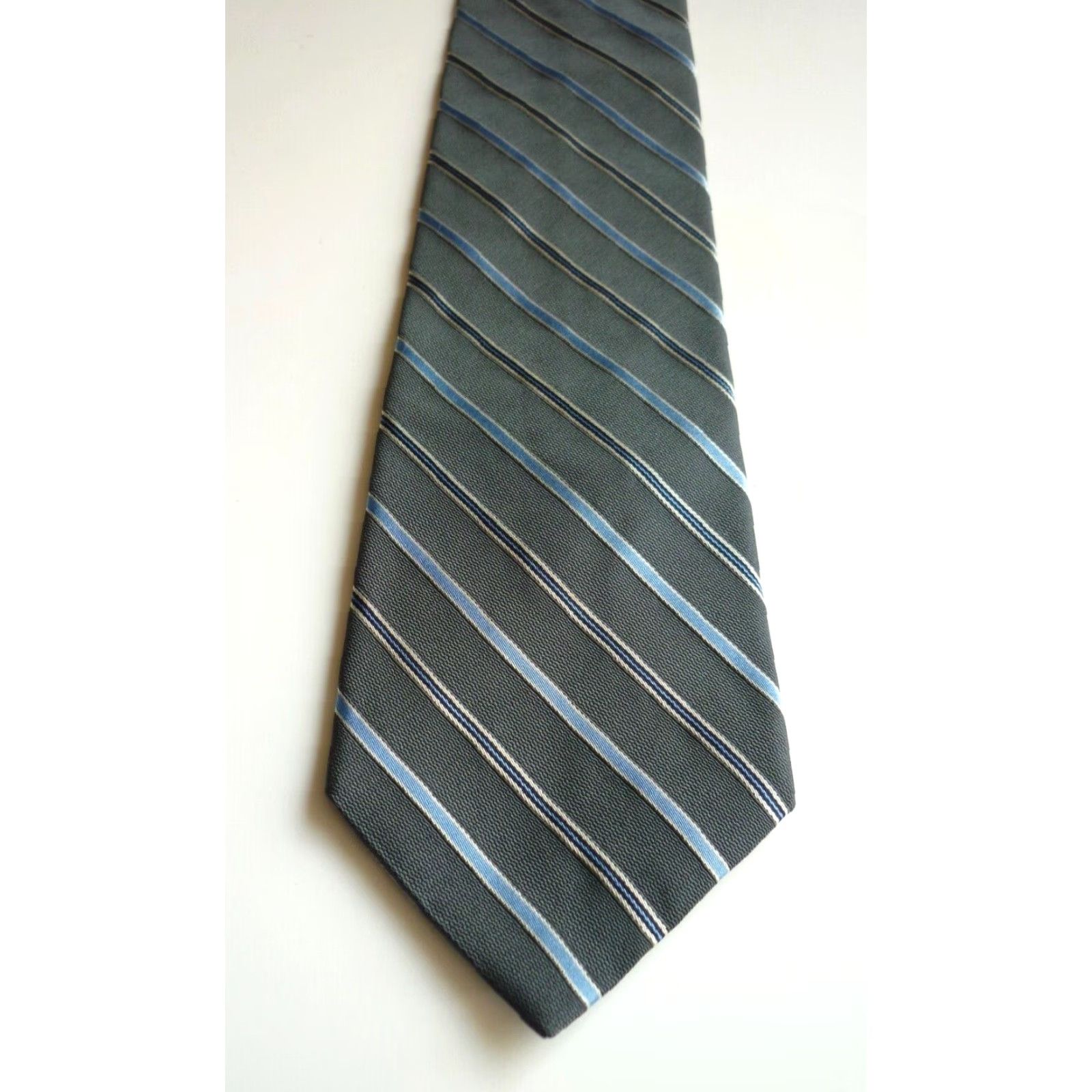 Brooks Brothers VINTAGE Brooks Brothers Makers Tie Woven in Italy Made in USA Men’s Stripes Gray and Blue 59.5" 3.5" Length Width Silk Cotton Designer Pre-owned Mens Size ONE SIZE - 3 Thumbnail