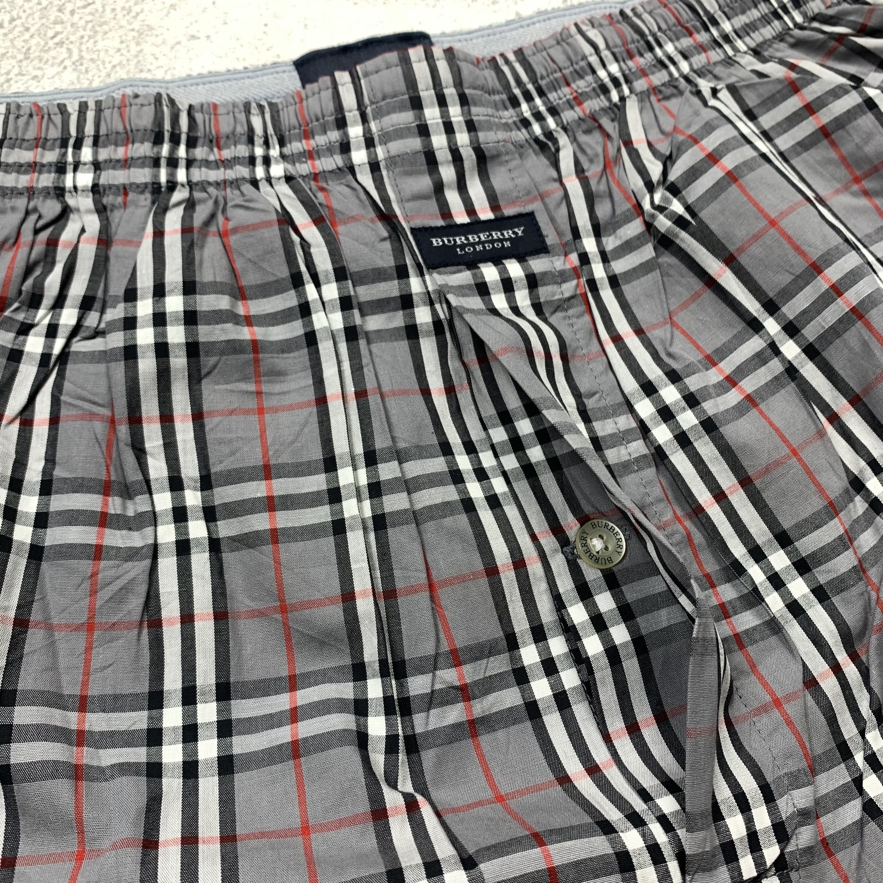Burberry Vintage Burberry Nova Check Boxer Short Pants Underwear Size US 32 / EU 48 - 2 Thumbnail