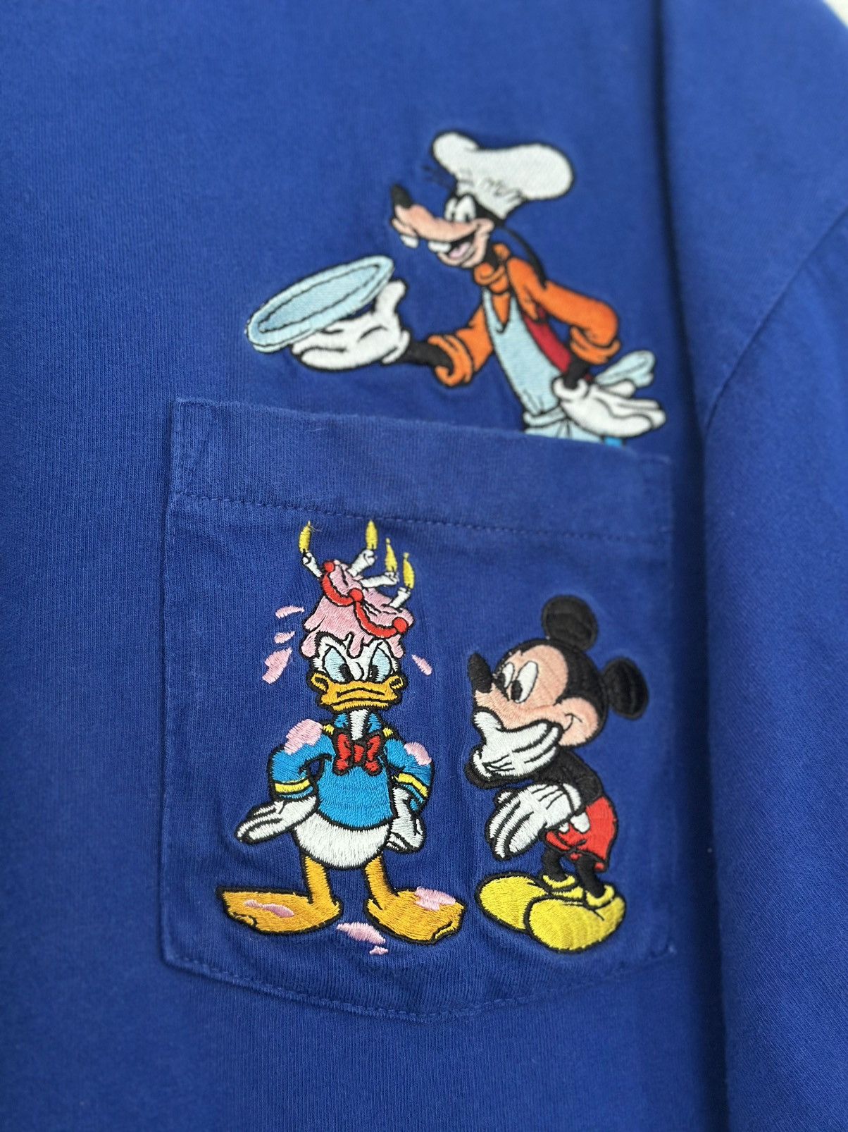 Disney Vintage 90s Disney Mickey, Goofy & Donald Pocket Tee Size XL Size US XL / EU 56 / 4 - 3 Thumbnail