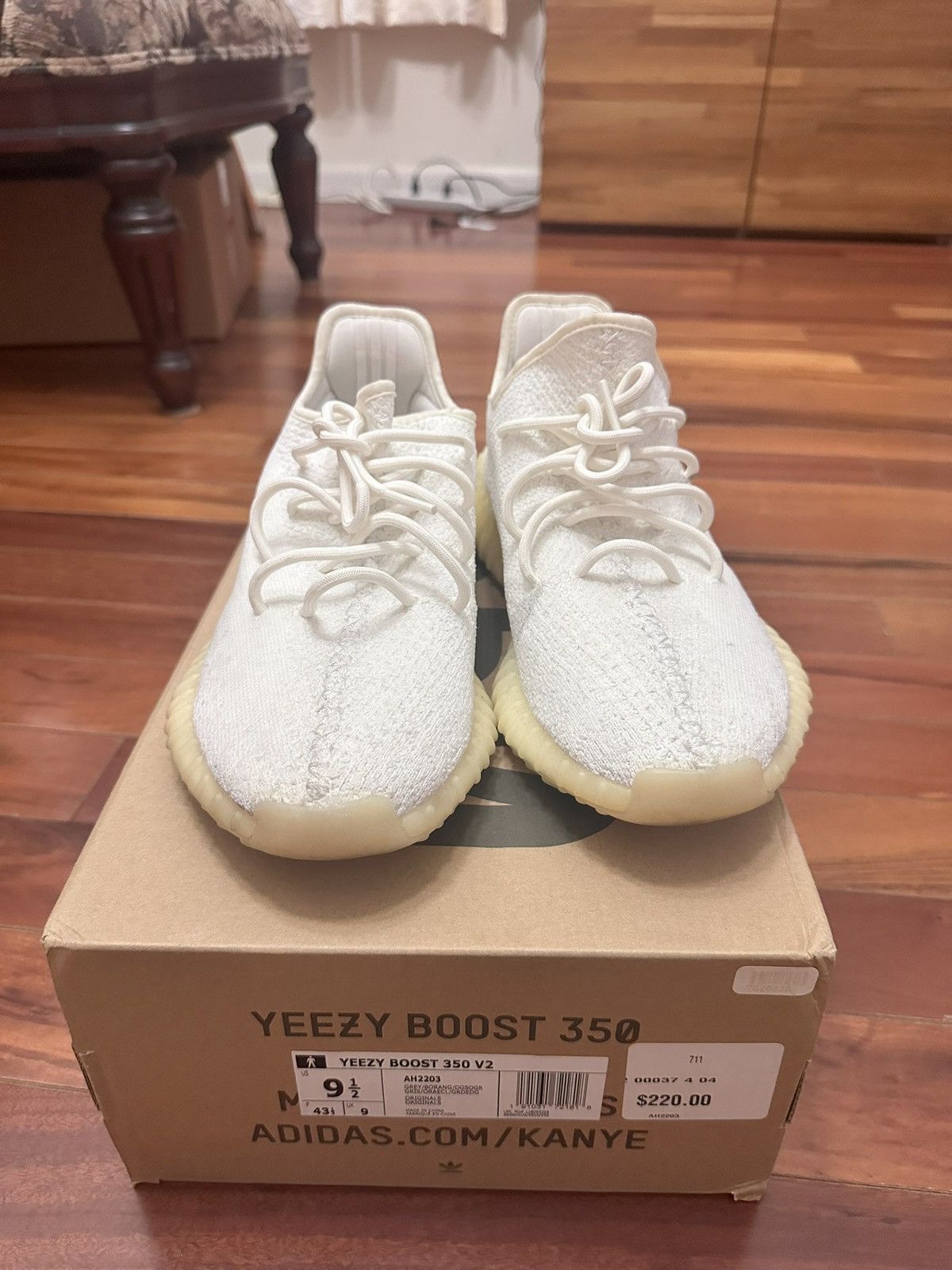 Adidas × Kanye West Yeezy Boost 350 V2 Cream Triple White Size US 9.5 / EU 42-43 - 5 Thumbnail