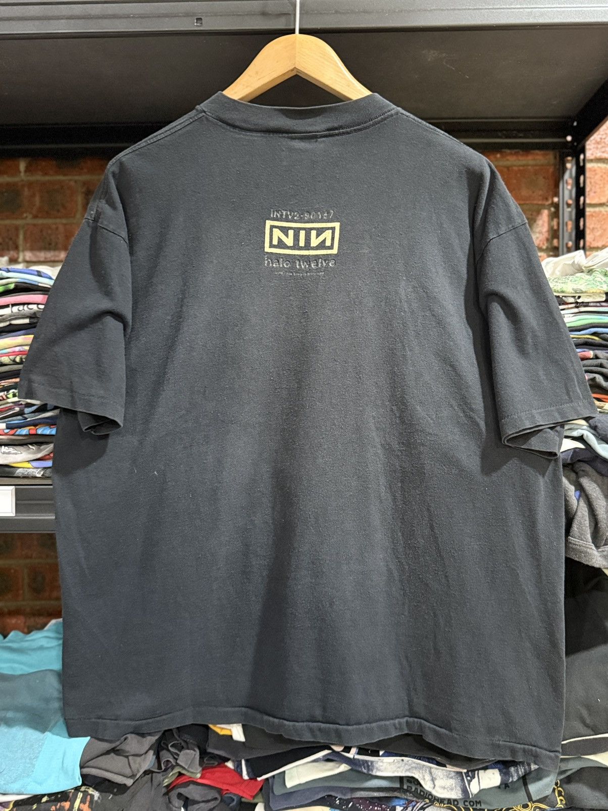 Band Tees Vintage 90s Nine Inch Nails Closure Box Faded Tee Size US XXL / EU 58 / 5 - 2 Thumbnail