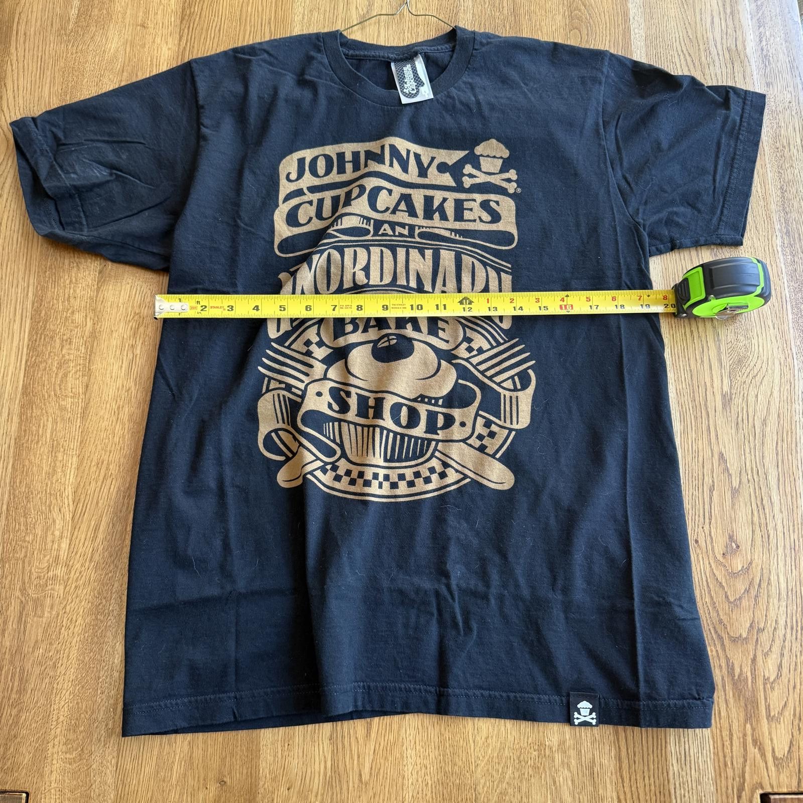 Johnny Cupcakes Johnny Cupcakes Paris Bake shop Black Graphic T-Shirt Large Size US L / EU 52-54 / 3 - 2 Thumbnail