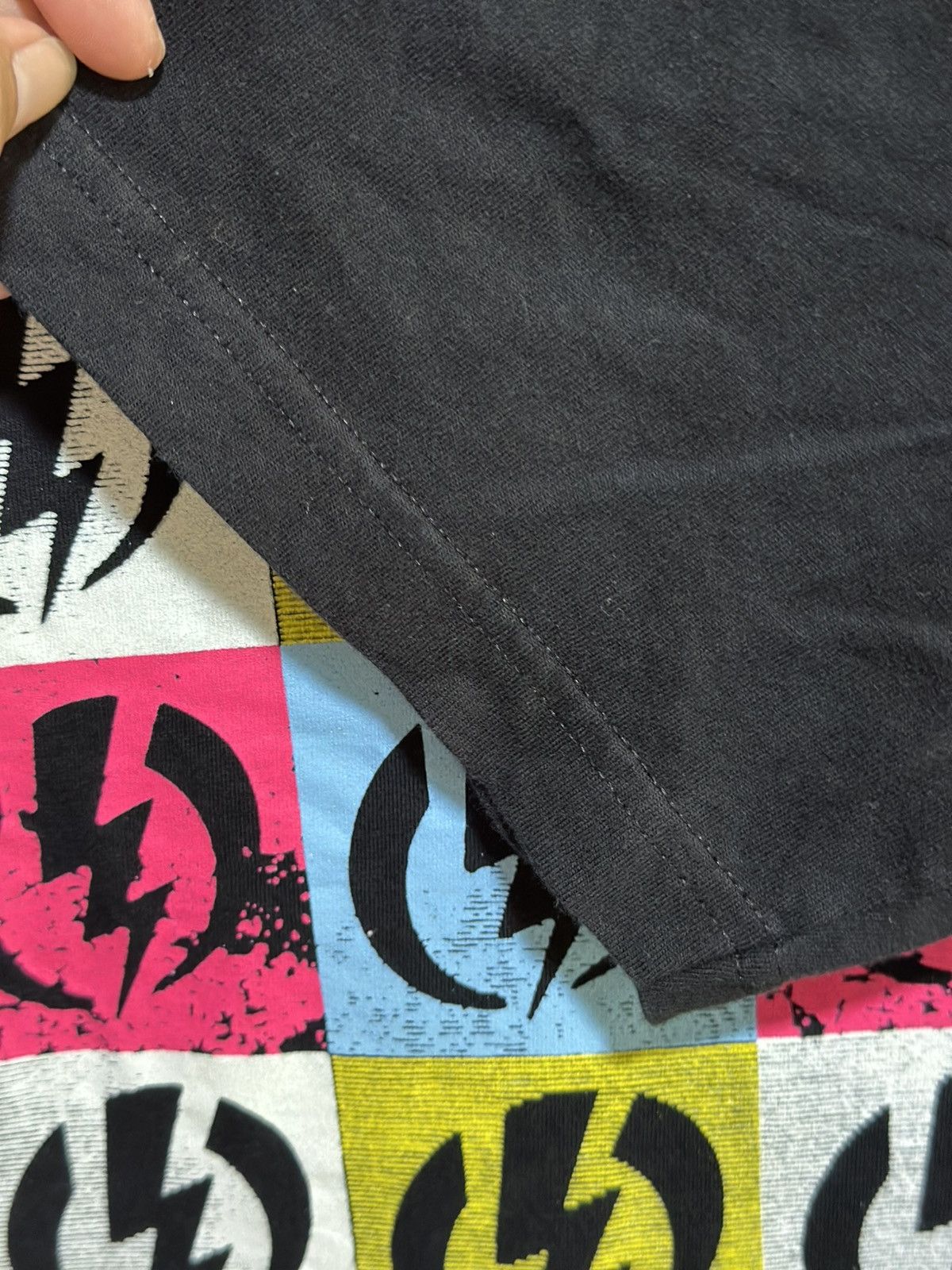 Vintage Vintage Electric Surfer Skater Stylr Graphic Faded Tee Size US XL / EU 56 / 4 - 4 Thumbnail