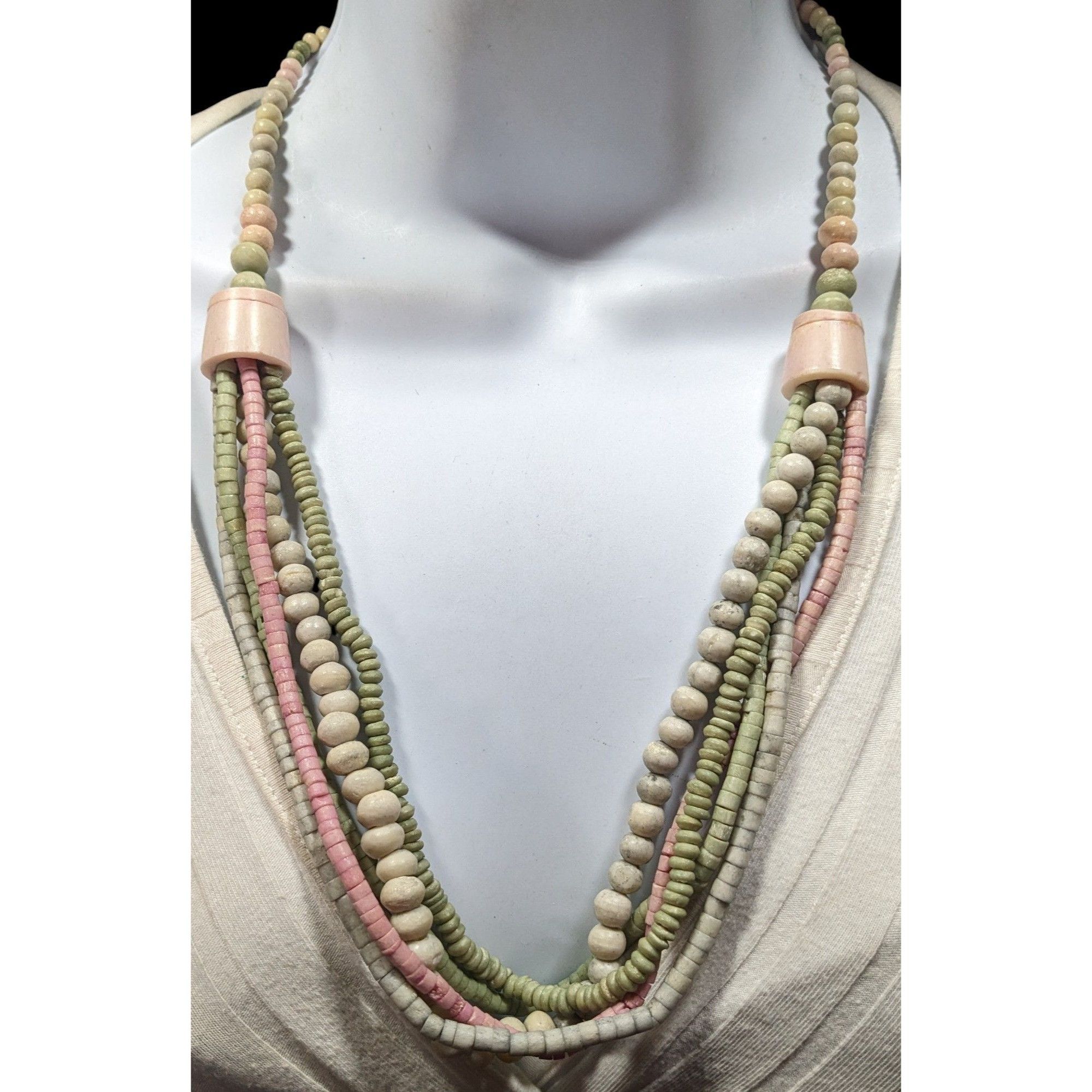 Other Vintage Pastel Pink And Green Beaded Layered Necklace Size ONE SIZE - 4 Thumbnail
