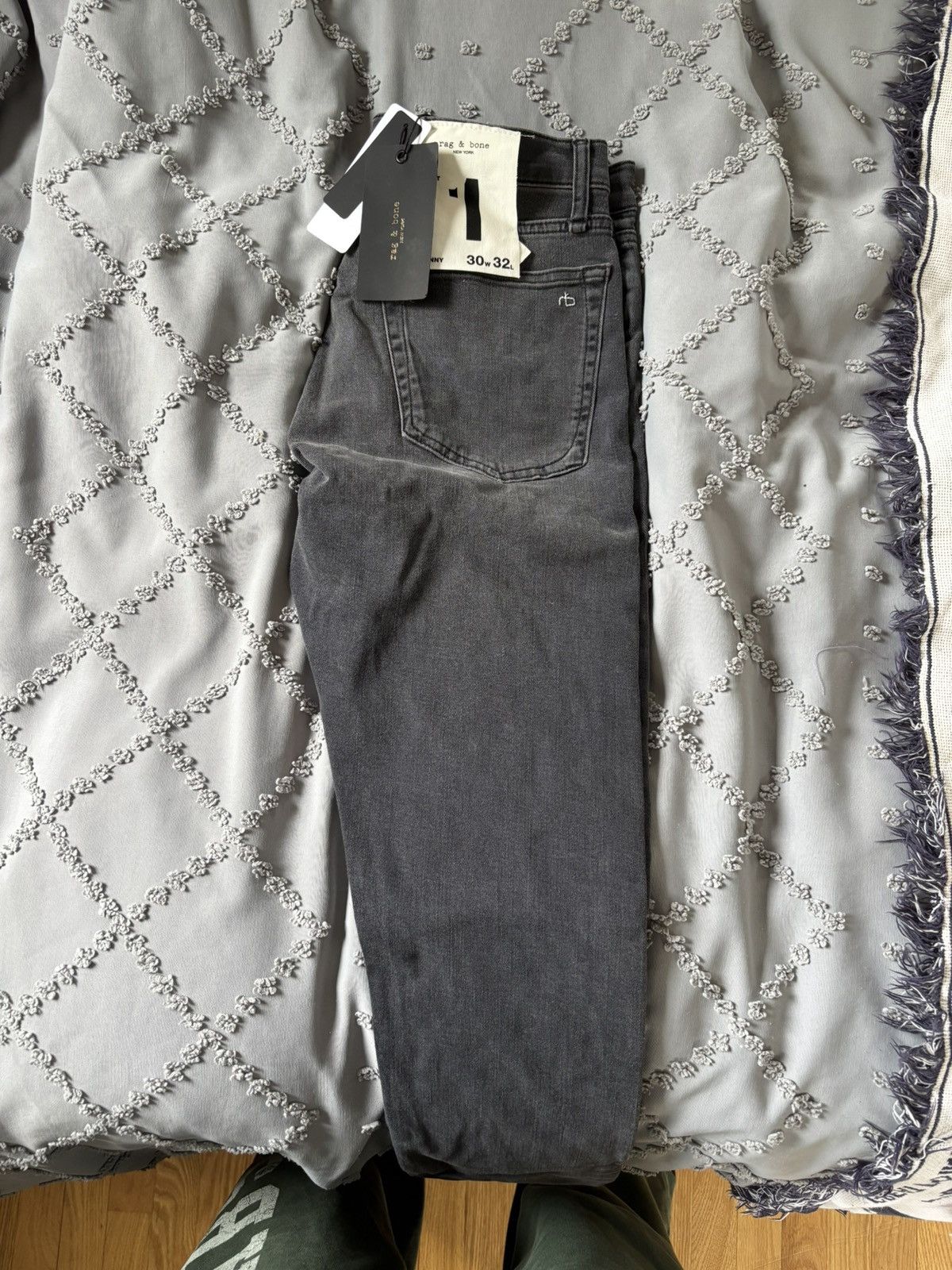 Rag & Bone Rag & Bone Jeans never worn Men skinny size 32/30 wash grey Size US 32 / EU 48 - 1 Thumbnail