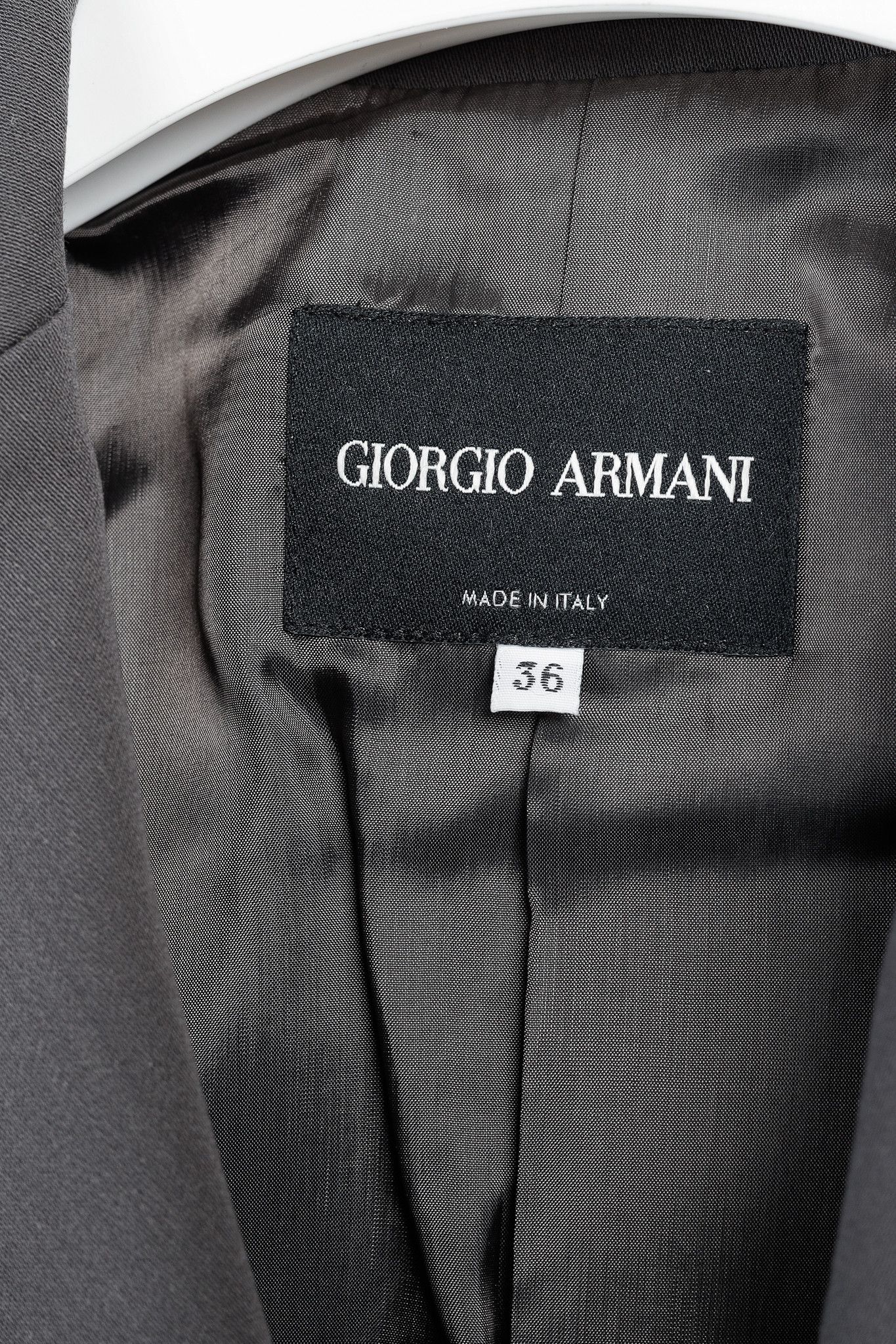 Giorgio Armani Giorgio Armani Wool Blazer With Raised Leather Buttons Size XS / US 0-2 / IT 36-38 - 4 Thumbnail
