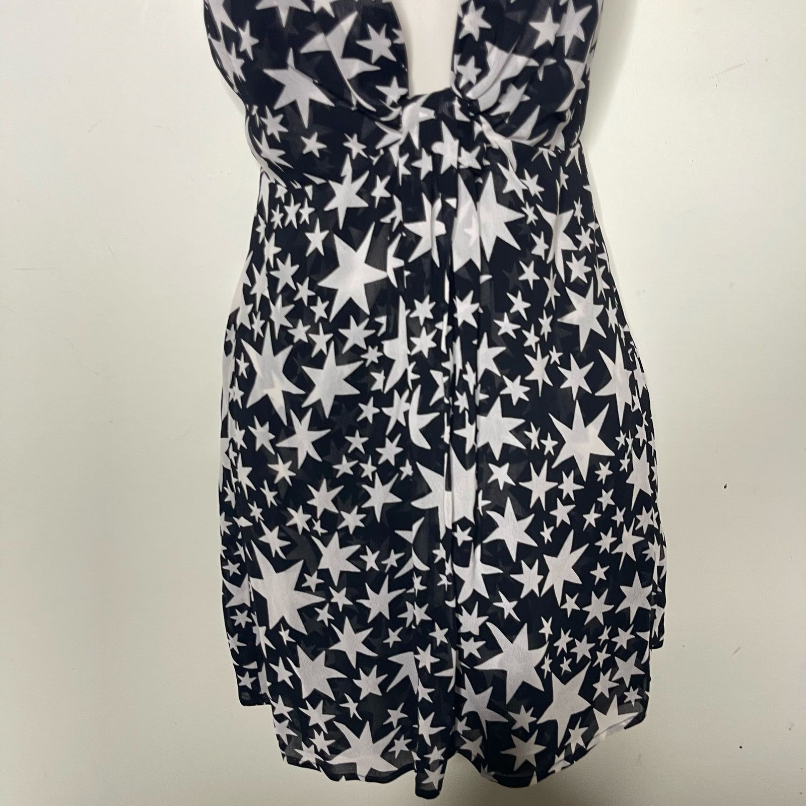 Reformation Reformation Black Star Print Sleeveless “Cosmo” Mini Dress Size XS / US 0-2 / IT 36-38 - 6 Thumbnail