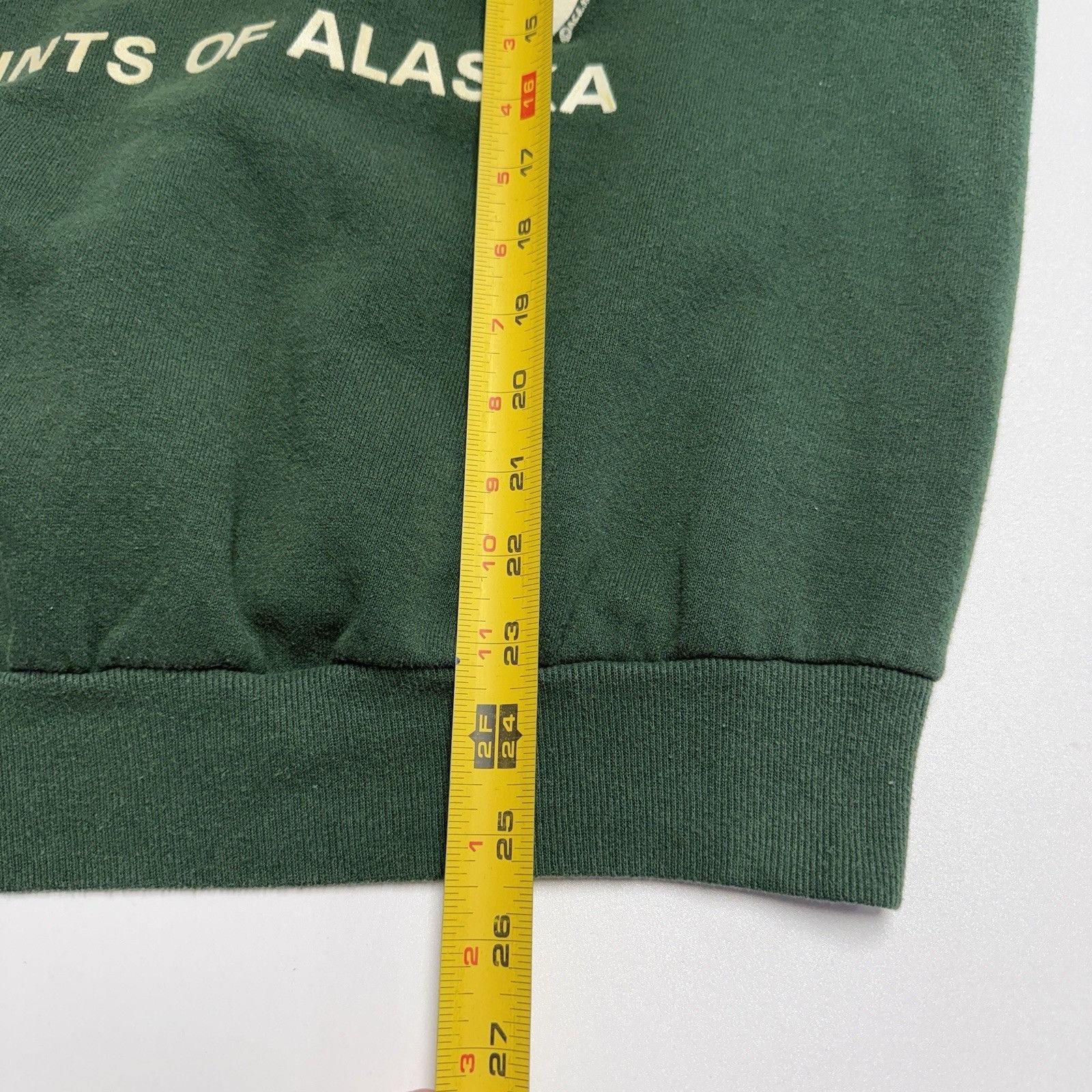 Vintage Vintage Footprints of Alaska Nature Sweatshirt Green Size US XL / EU 56 / 4 - 9 Thumbnail