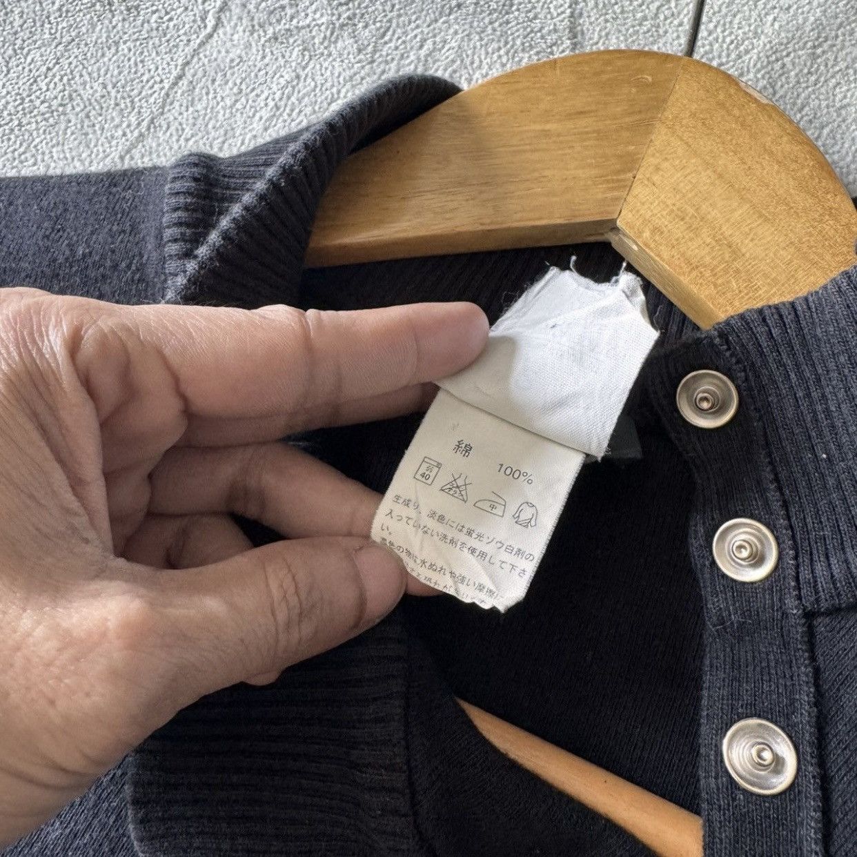 agnes b. Agnès B. Asymmetrical Snap-Button Mock Neck Knit Sweater Size US S / EU 44-46 / 1 - 10 Thumbnail