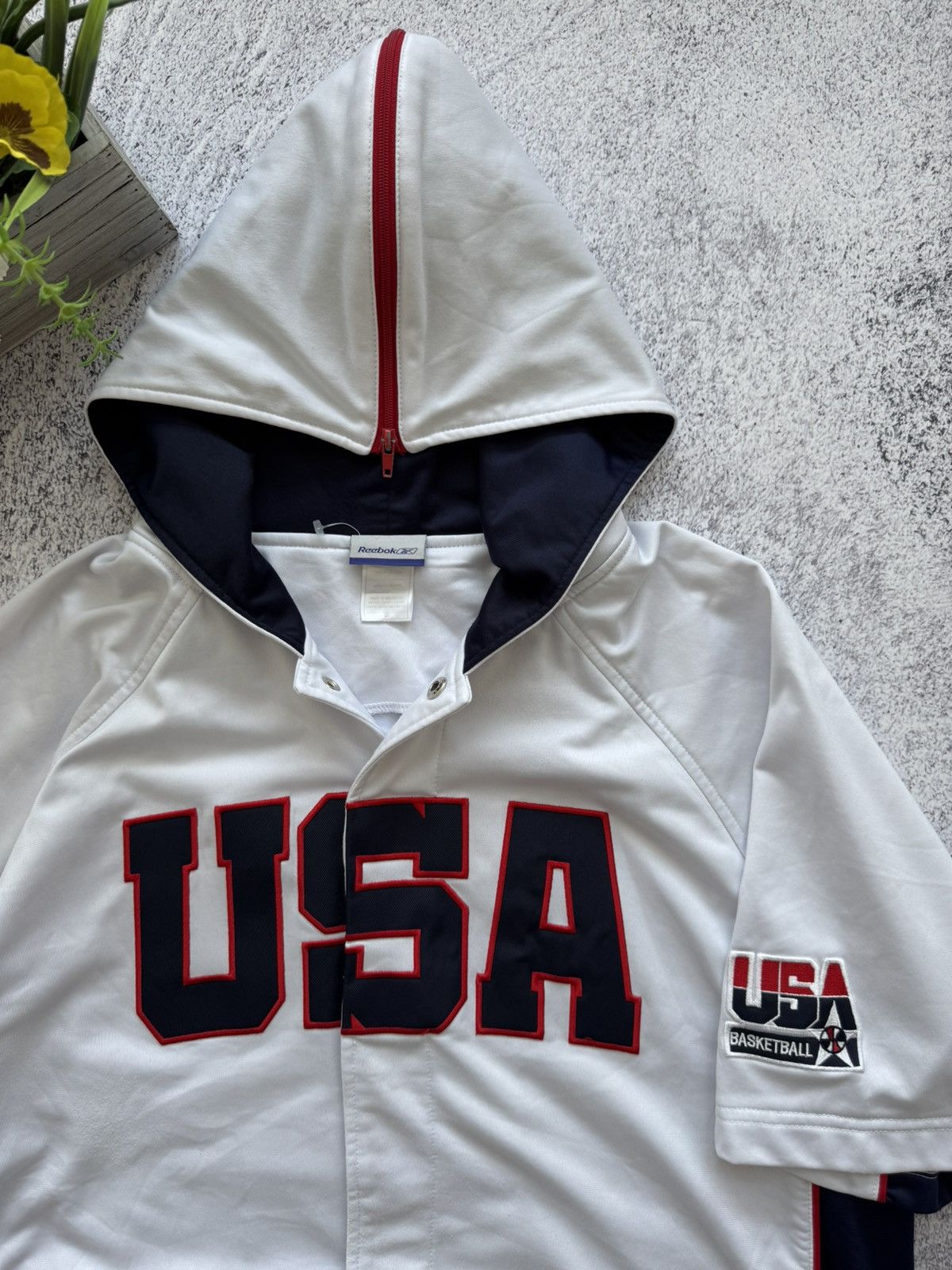 NBA × Reebok × Vintage 2004 TEAM USA BASKETBALL OLYMPIC DREAM TEAM WARM UP HOODIE Size US L / EU 52-54 / 3 - 9 Thumbnail