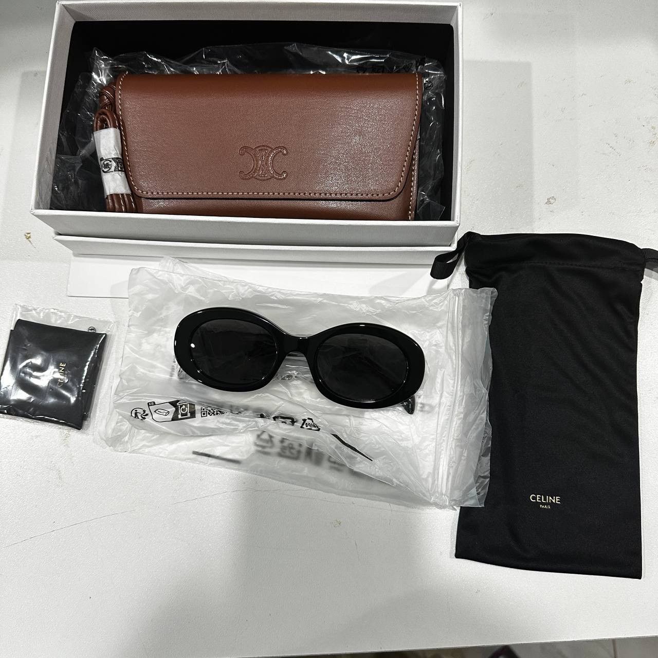 Celine CELINE CL40194U 01A Size ONE SIZE - 4 Thumbnail