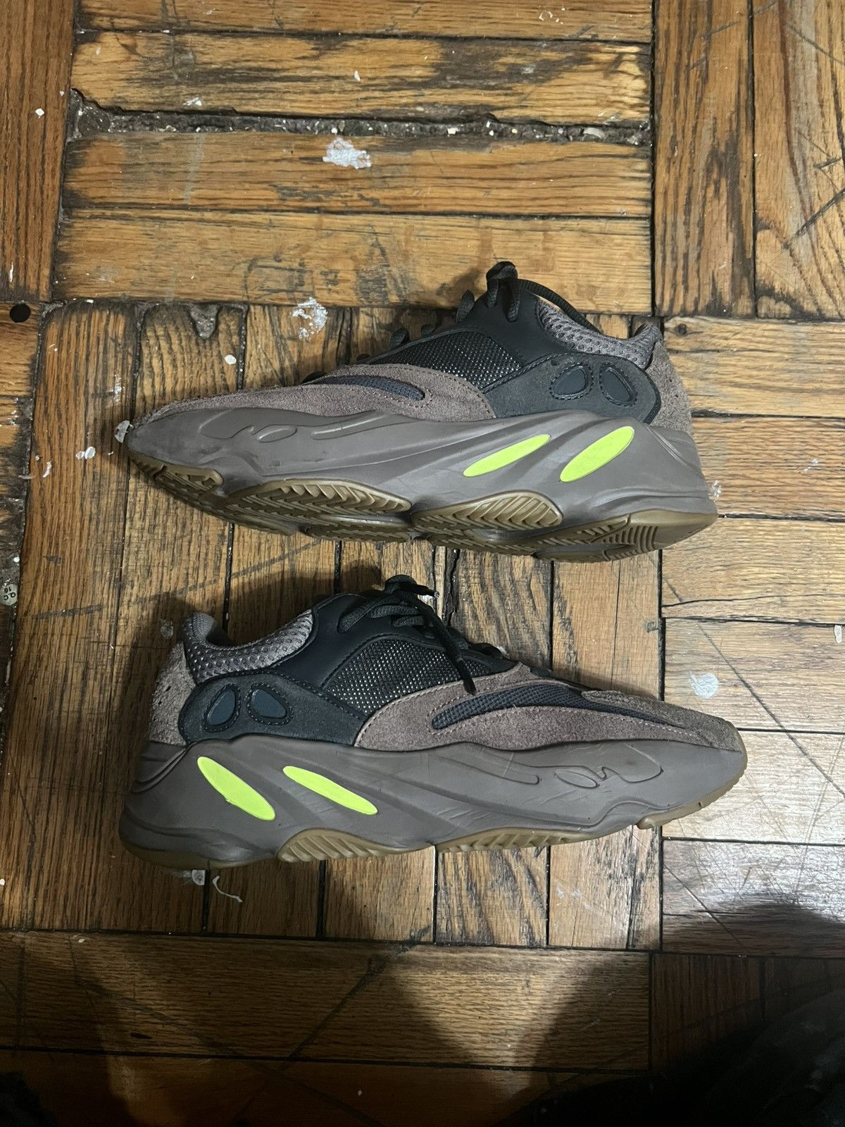 Yeezy Yeezy Boost 700 Mauve Size US 8.5 / EU 41-42 - 2 Thumbnail
