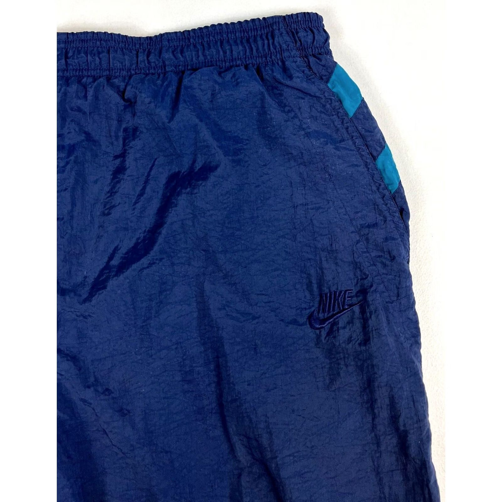 Nike Nike Men's Vintage Nylon Track Pants Lined Navy Blue Sz L 90s 30in Inseam Size US 33 - 6 Thumbnail