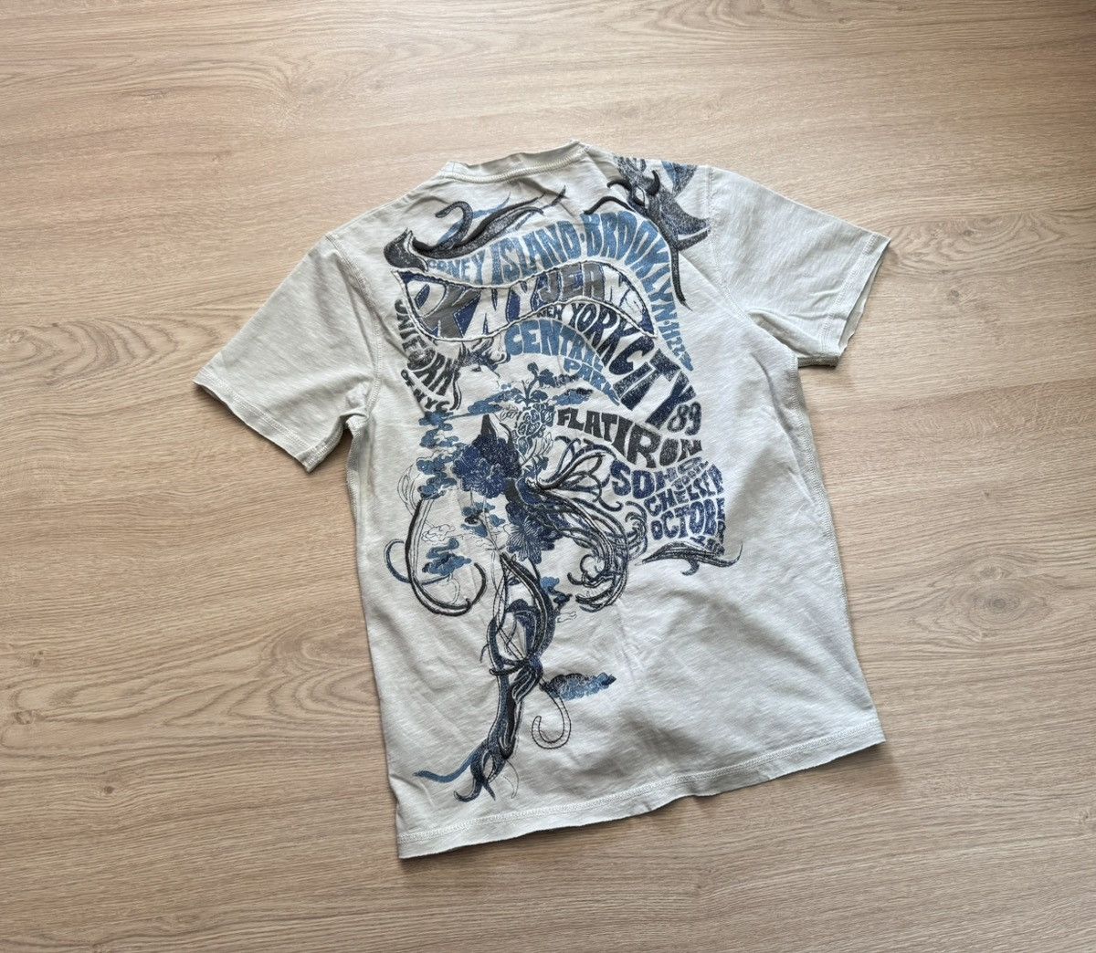 DKNY Vintage 00’s DKNY Jeans y2k Japanese T-Shirt Size US S / EU 44-46 / 1 - 3 Thumbnail