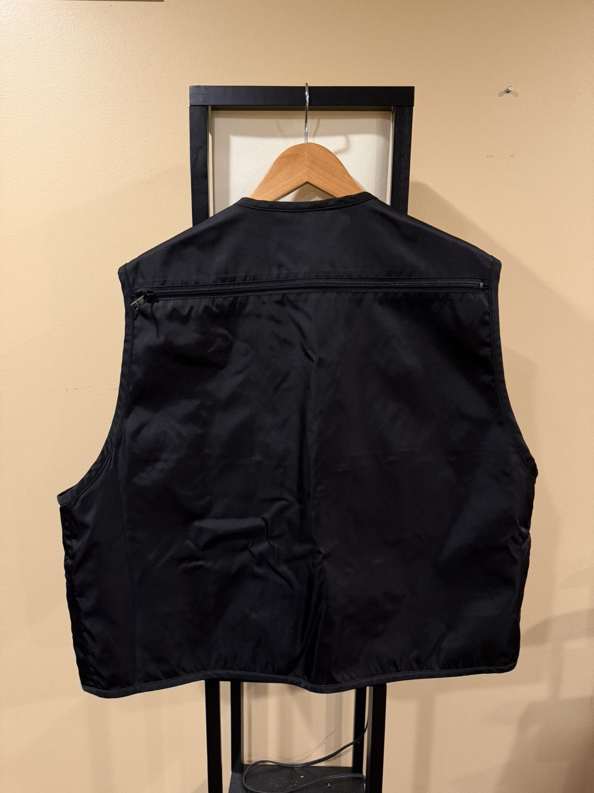 Prada Prada Re-Nylon 2023 Cargo Utility Multi Pocket Black Vest Size US XXL / EU 58 / 5 - 3 Thumbnail
