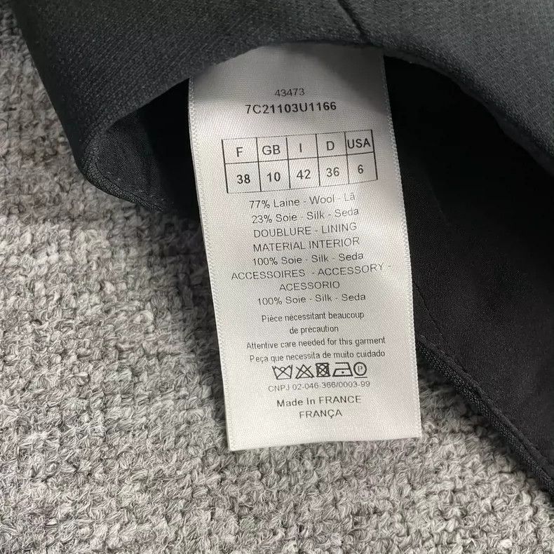 Dior Dior Wool Vest with Tag Size 38-2505 Size US S / EU 44-46 / 1 - 6 Thumbnail