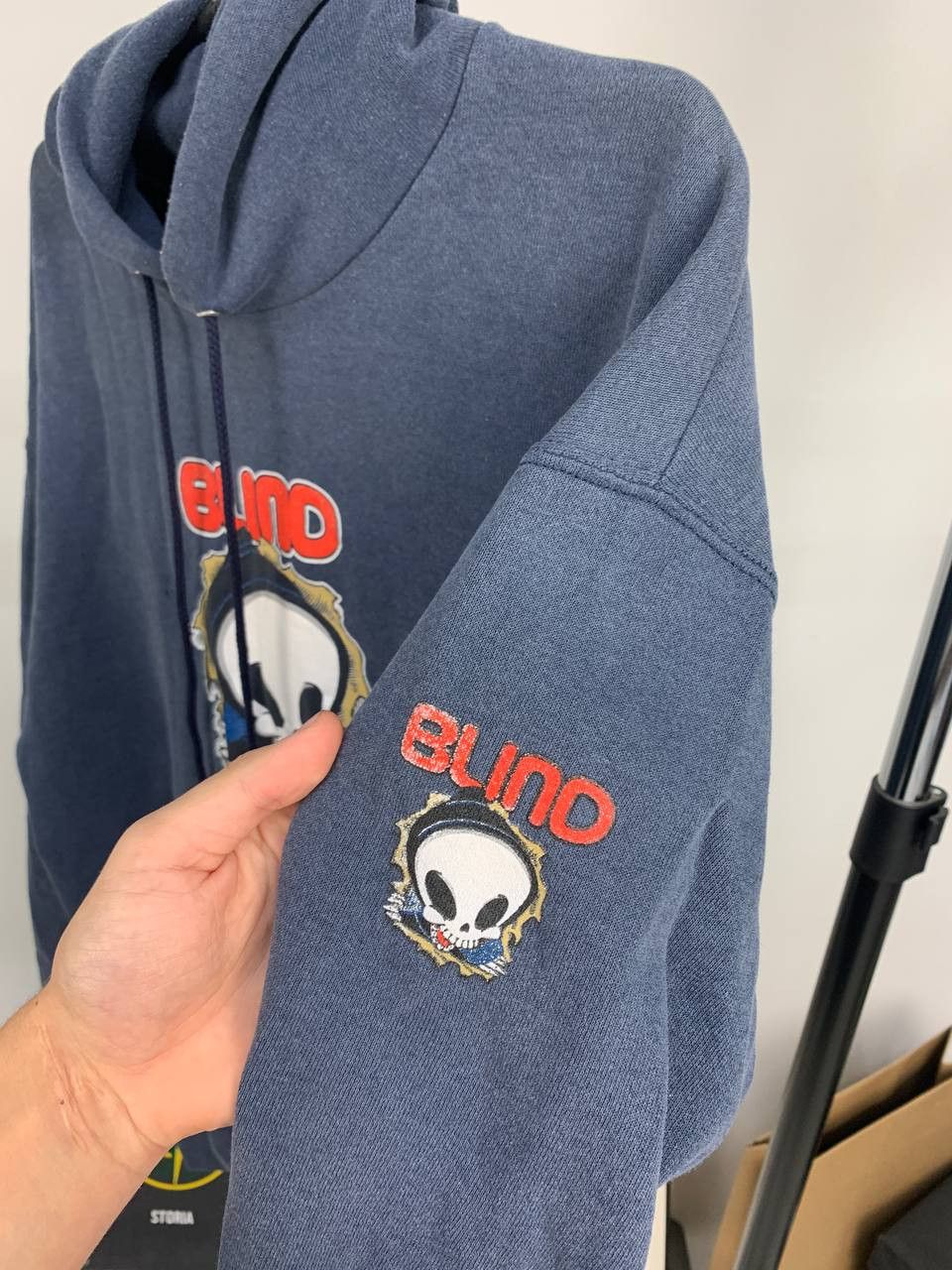 Hook-Ups Vintage 90’s Blind Hoodie Size US L / EU 52-54 / 3 - 3 Thumbnail