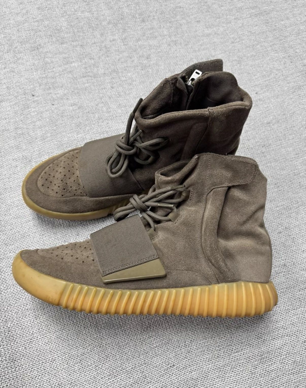 Adidas Adidas Yeezy 750 Light Brown Gum K37 Size US 10.5 / EU 43-44 - 4 Thumbnail